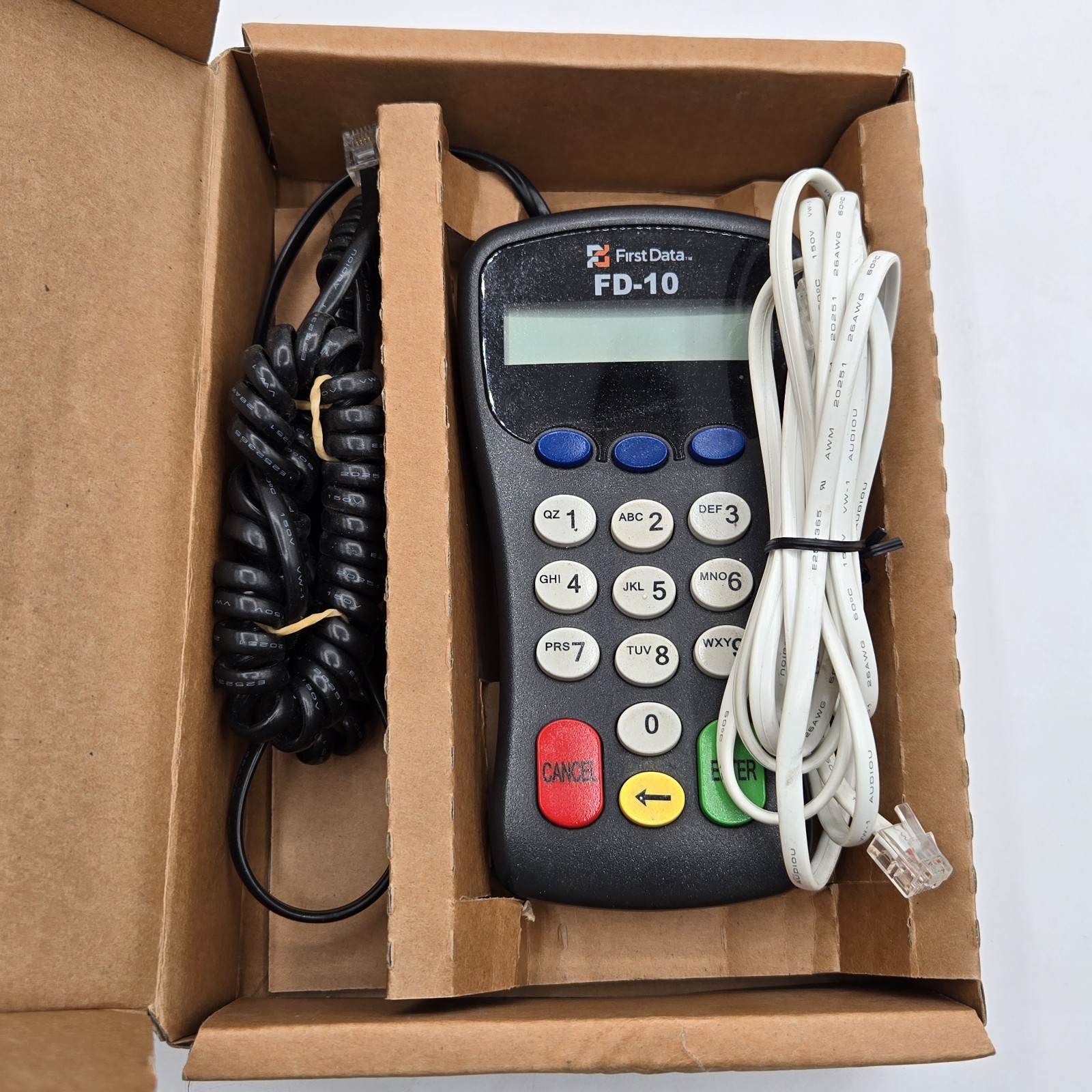 First Data FD-10 Pin Pad Credit Card Terminal Reader In Box w/Cords