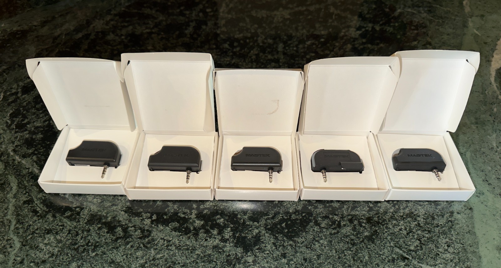 LOT OF 5 MagTek uDynamo 21073092 Mobile Card Reader: Level 3 Security – UNTESTED