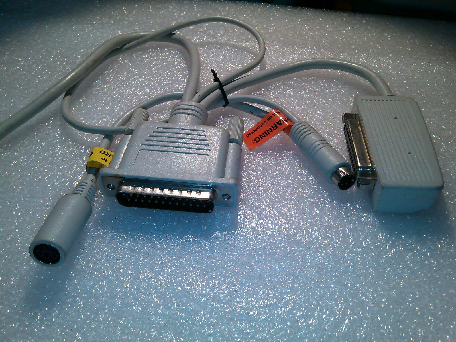 Fluke P/ N 1574455 Card Reader with Cables / MEMORY CARD READER/2 AT-PS2 ADAPTER