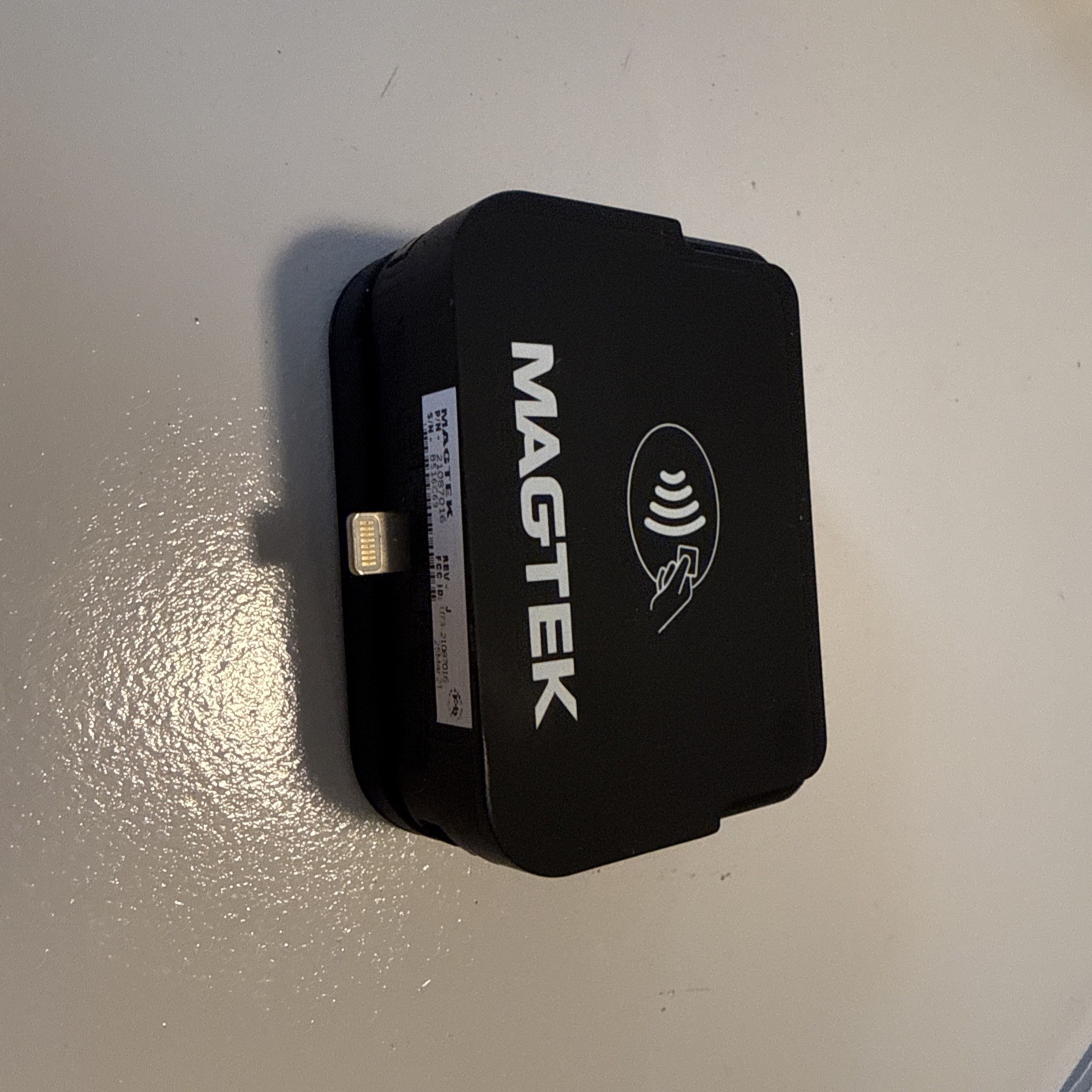 Magtek 21087023 iDynamo 6 Secure Mag/EMV Chip Mobile USB-C Credit Card Reader