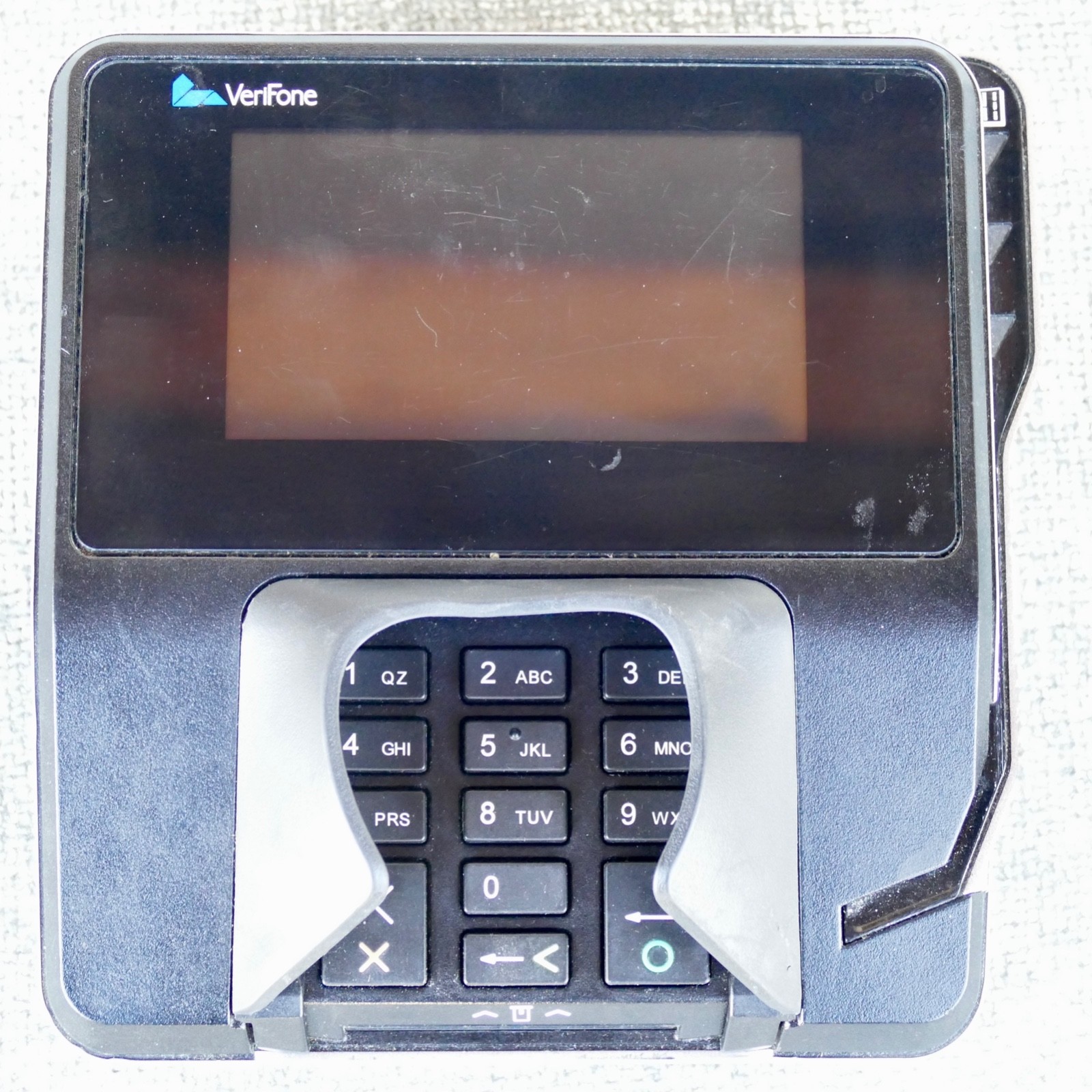 Lot of 2 Verifone MX 915 Pin Pad Payment Terminal w/MX900-01 – mx915
