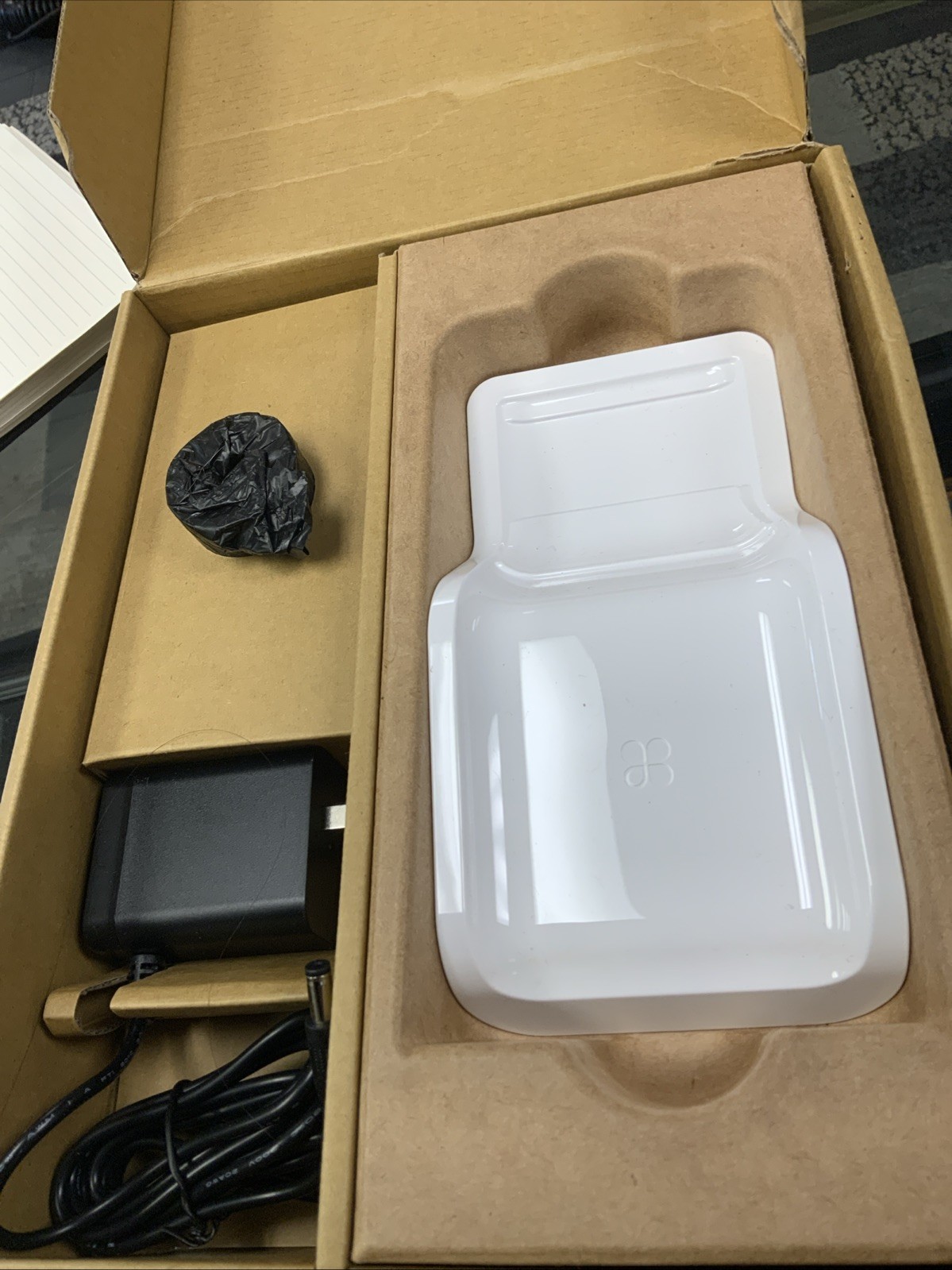 CLOVER FLEX 3 ~K405~ WIRELESS CHARGING CRADLE/BASE/DOCKING STATION ~NEW IN BOX~
