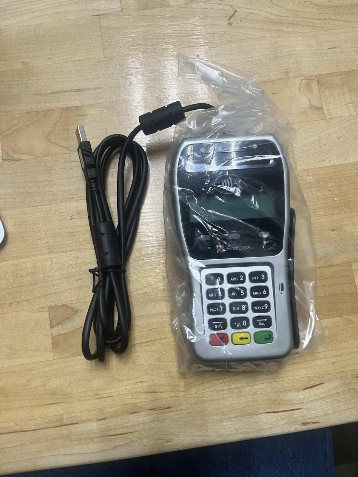 NEW/SEALED – First Data FD-35 Credit Card Reader PinPads