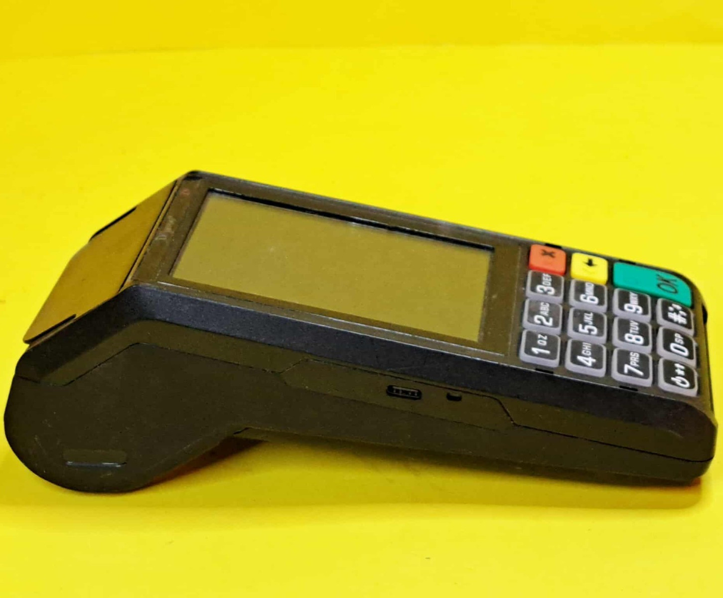 🔥CASTLES VEGA3000 CREDIT DEBIT CARD TERMINAL READER TOUCHSCREEN WIFI PORTABLE🔥
