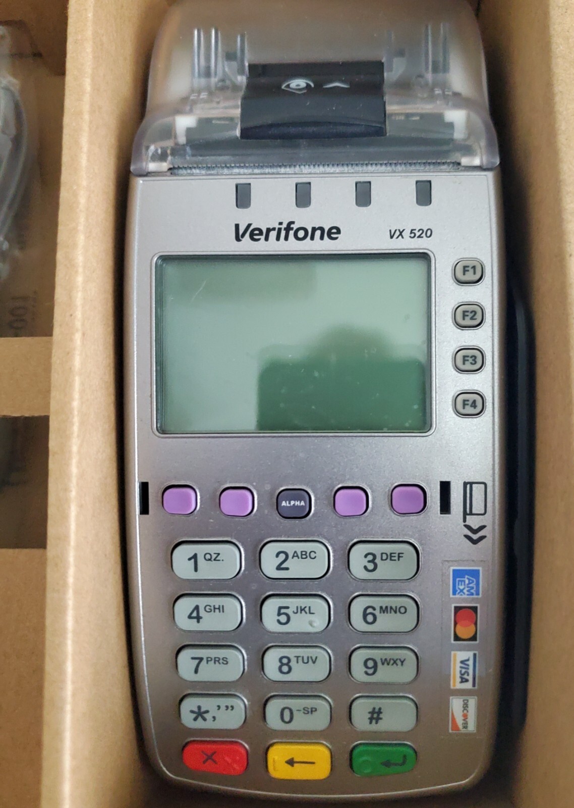 Verifone VX520 Credit Card Machine With Box and Papers Apple Pay and Tap Swipe