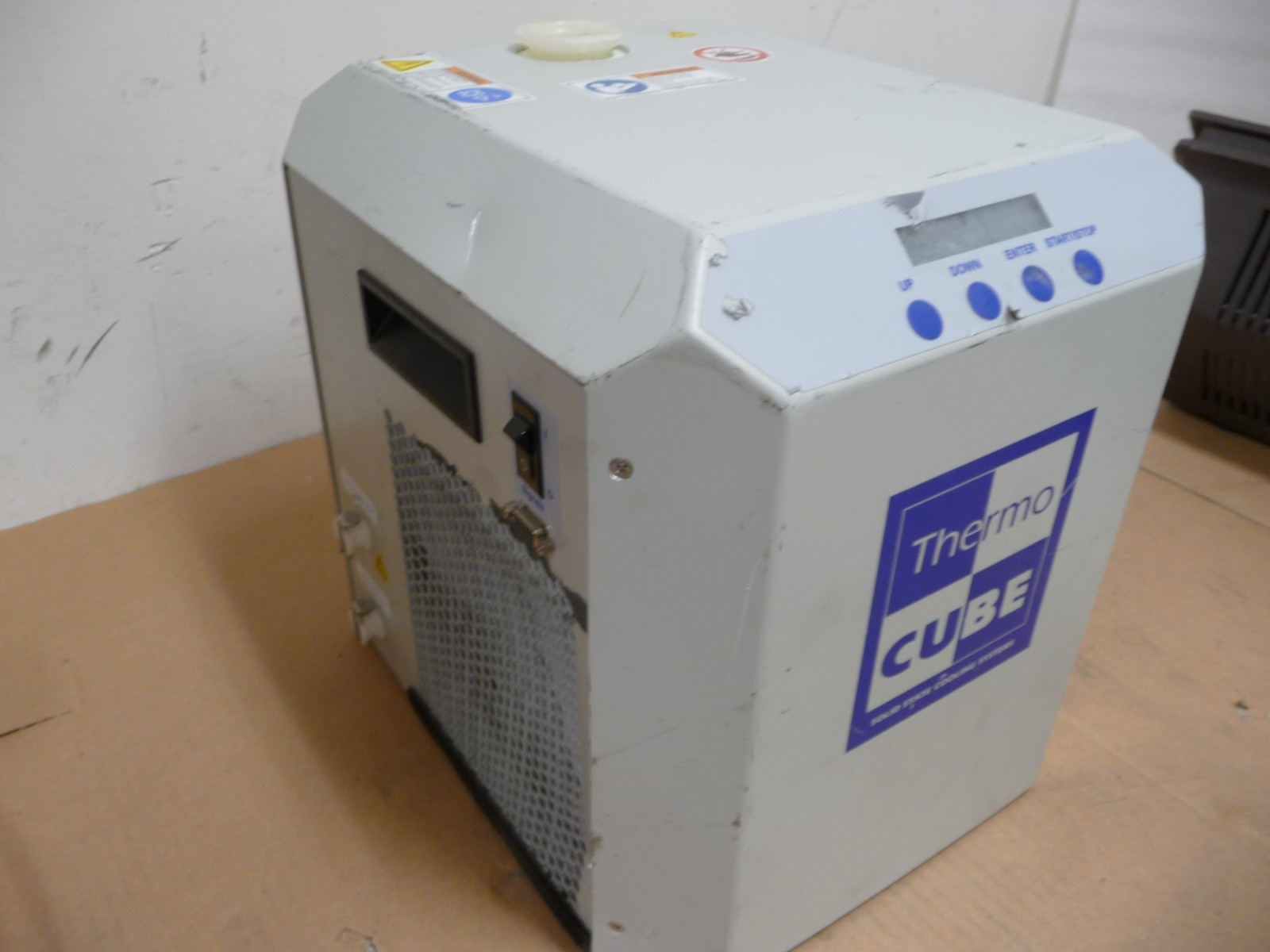 THERMO CUBE 10-300-1C-1-ES-AF-CP-AR SOLID STATE COOLING SYSTEMS
