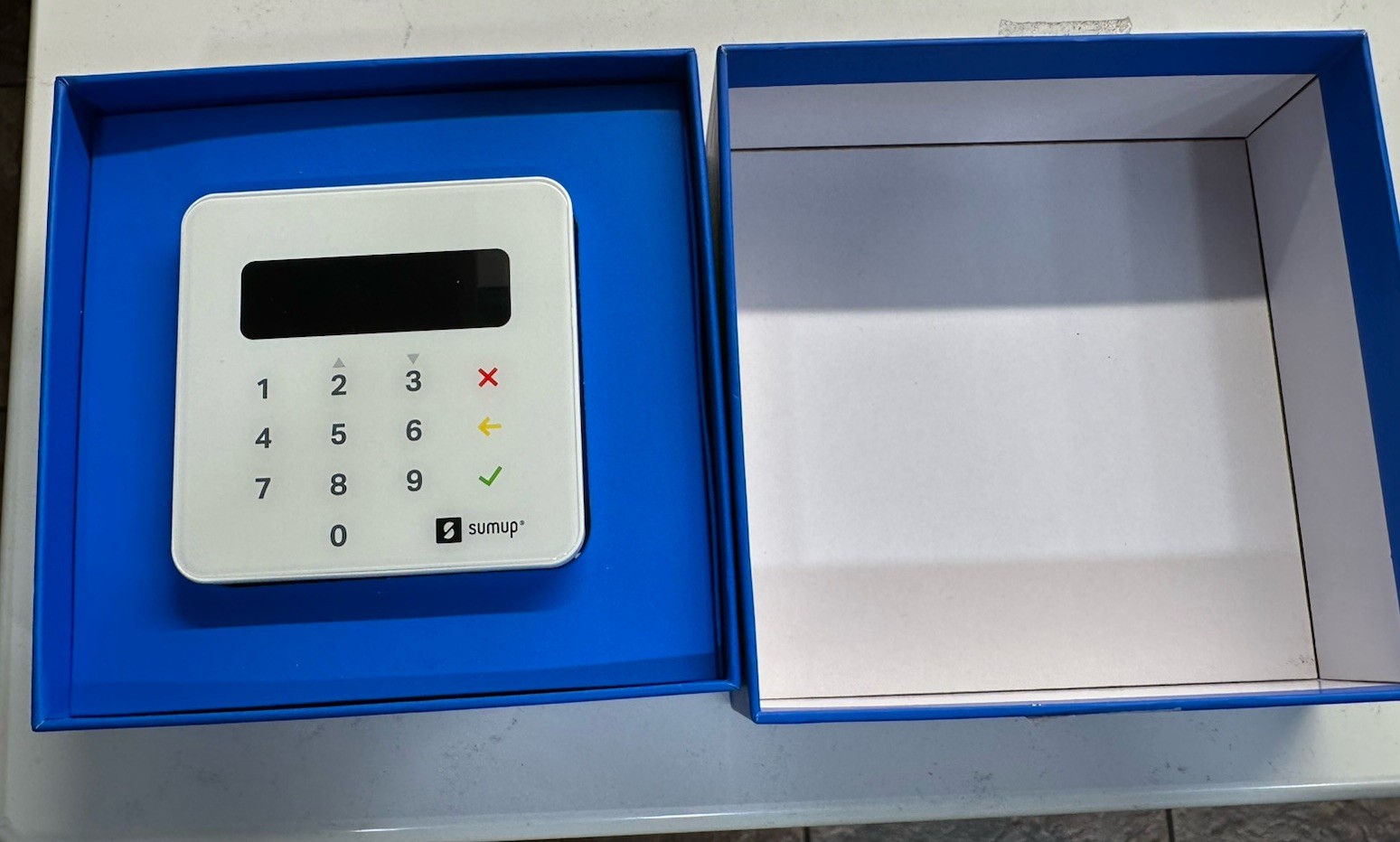 Sum up Plus Card Reader, Bluetooth – NFC RFID Credit Card Reader for Smartphone