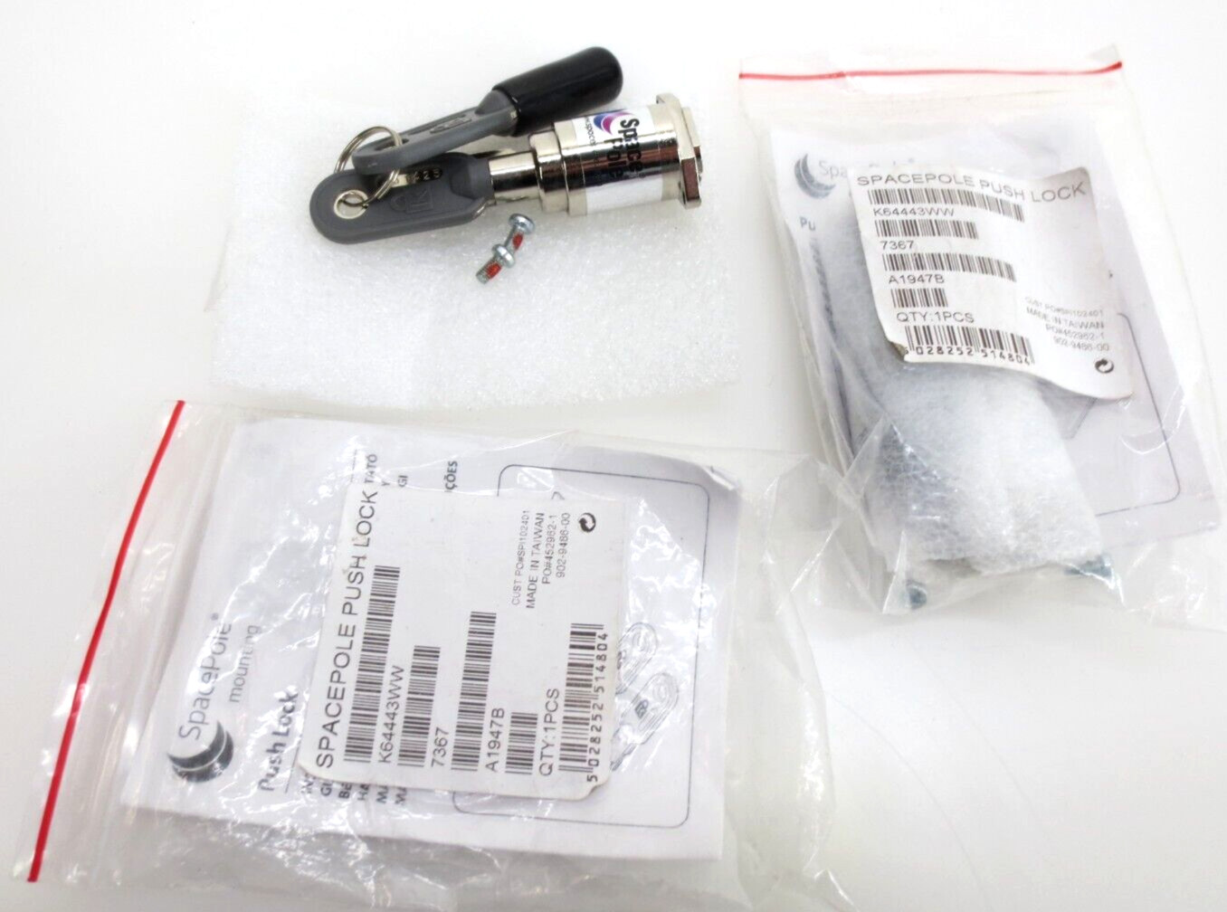 Lot of 2 – SPACEPOLE PUSHLOCK SPPL001 K64443WW – NEW !