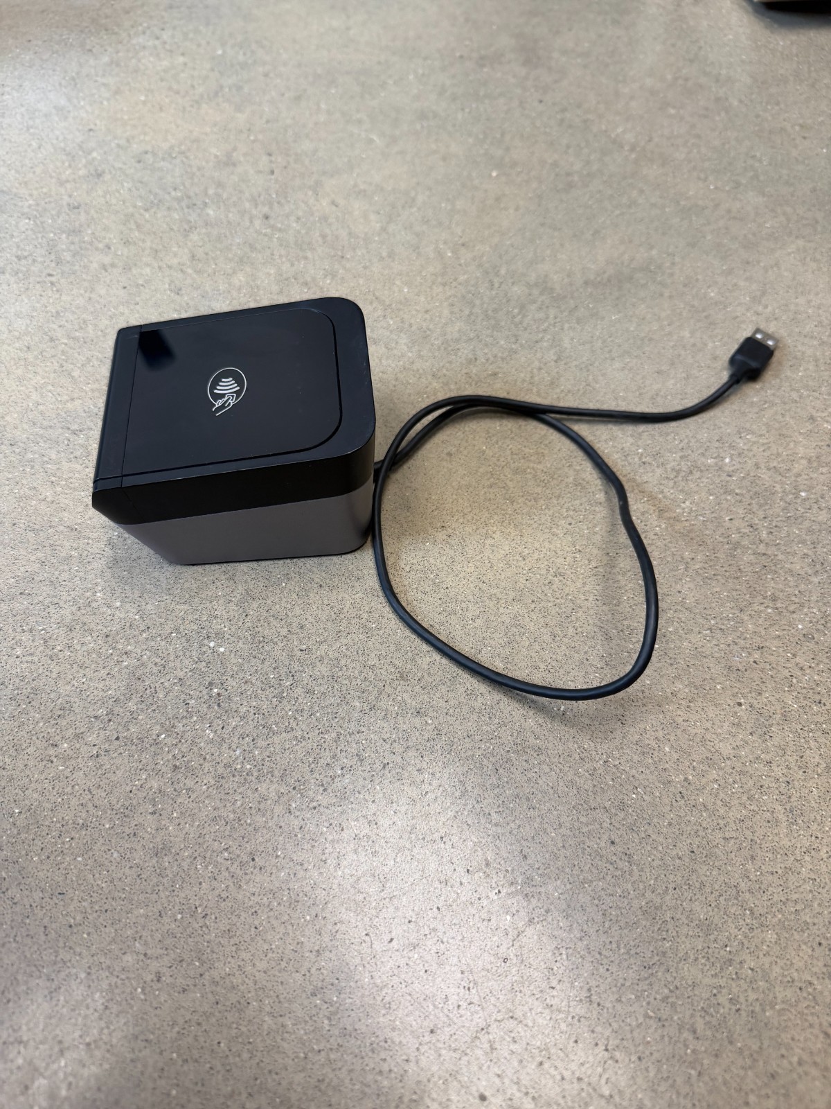 Shopify Tap & Chip S1801 Card Reader With Dock S1802 Sold As Is C5