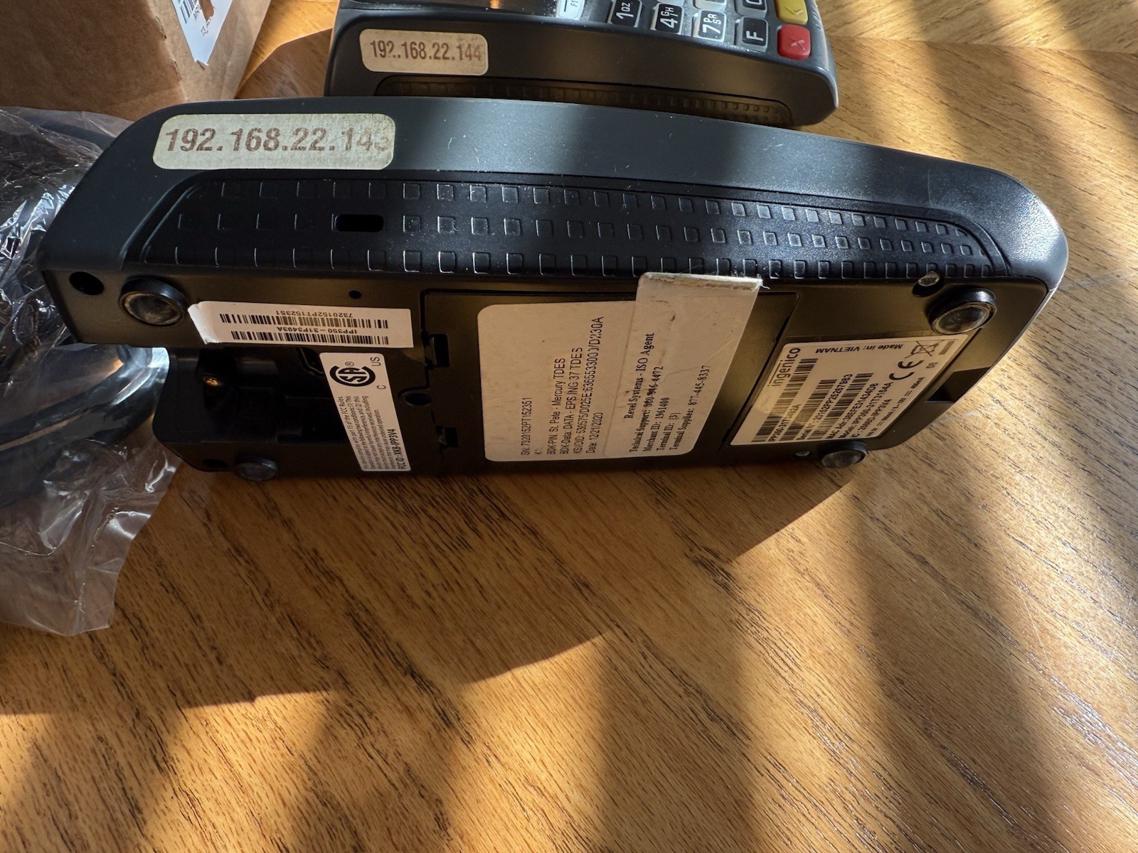 3x Ingenico IPP350 Credit/Debit Card Readers With Power Cords And Boxes
