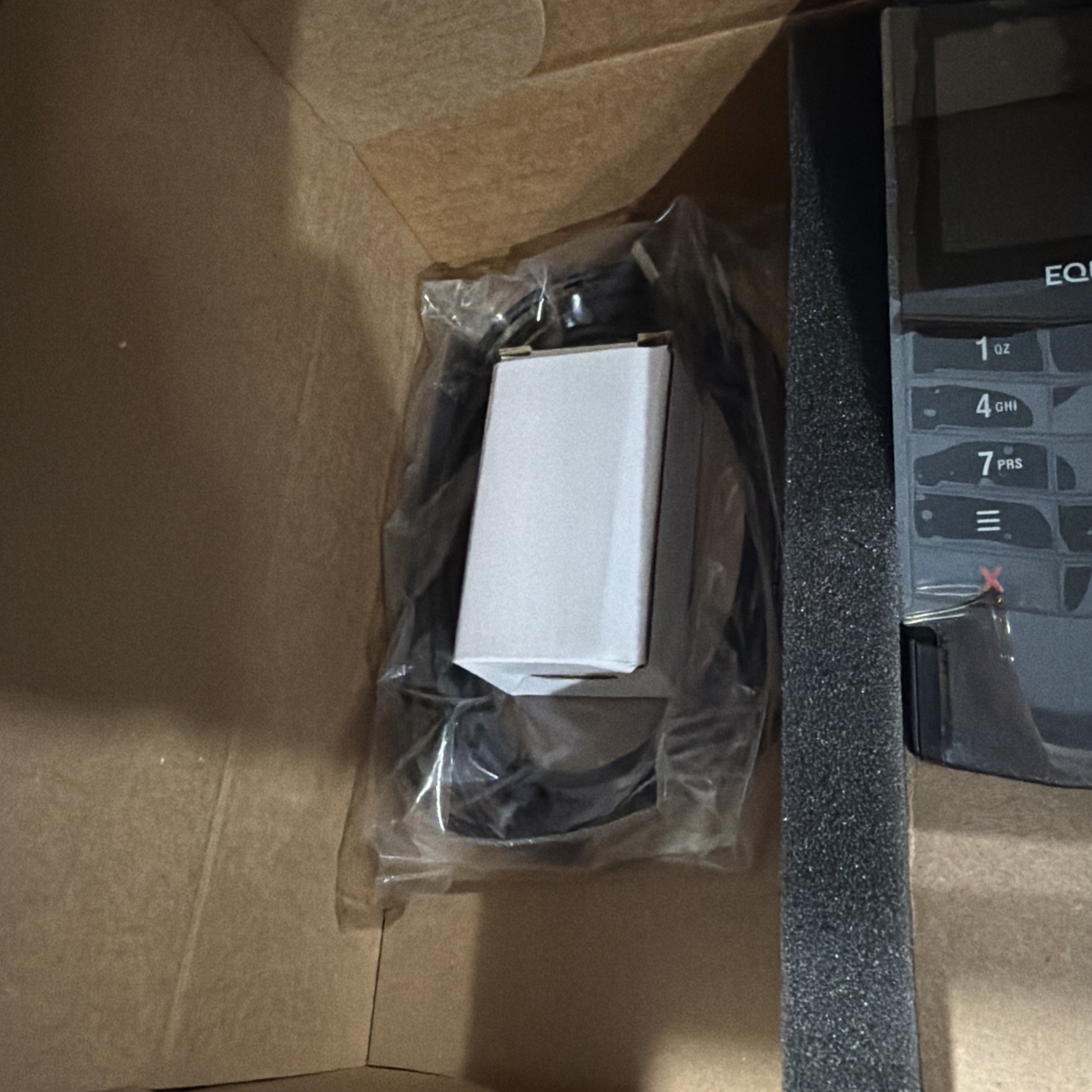New Equinox Luxe 6200M Wireless Mobile Payment Terminal Reader. New In Box.