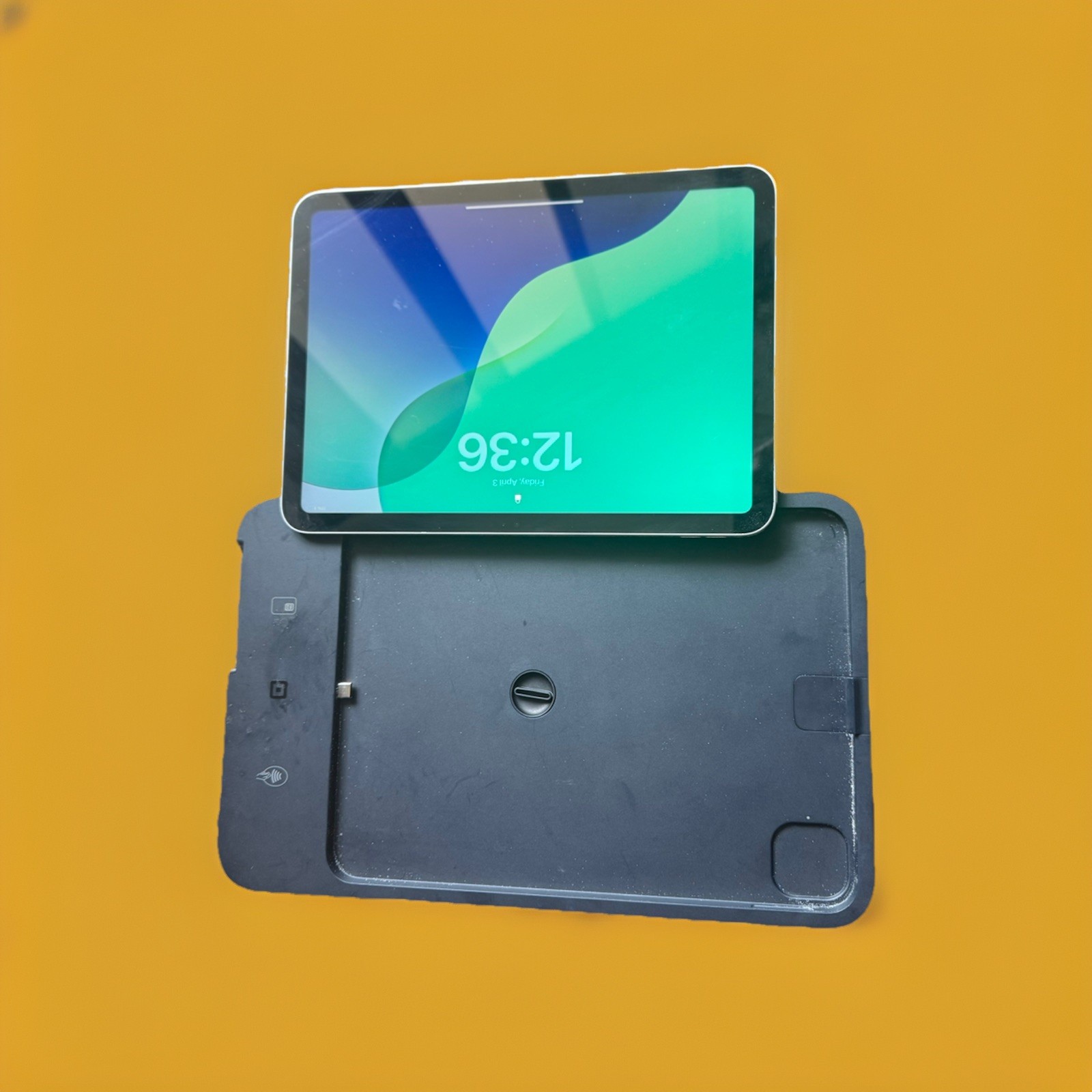 Square – Self-Service Kiosk for iPad (USB-C) – Black