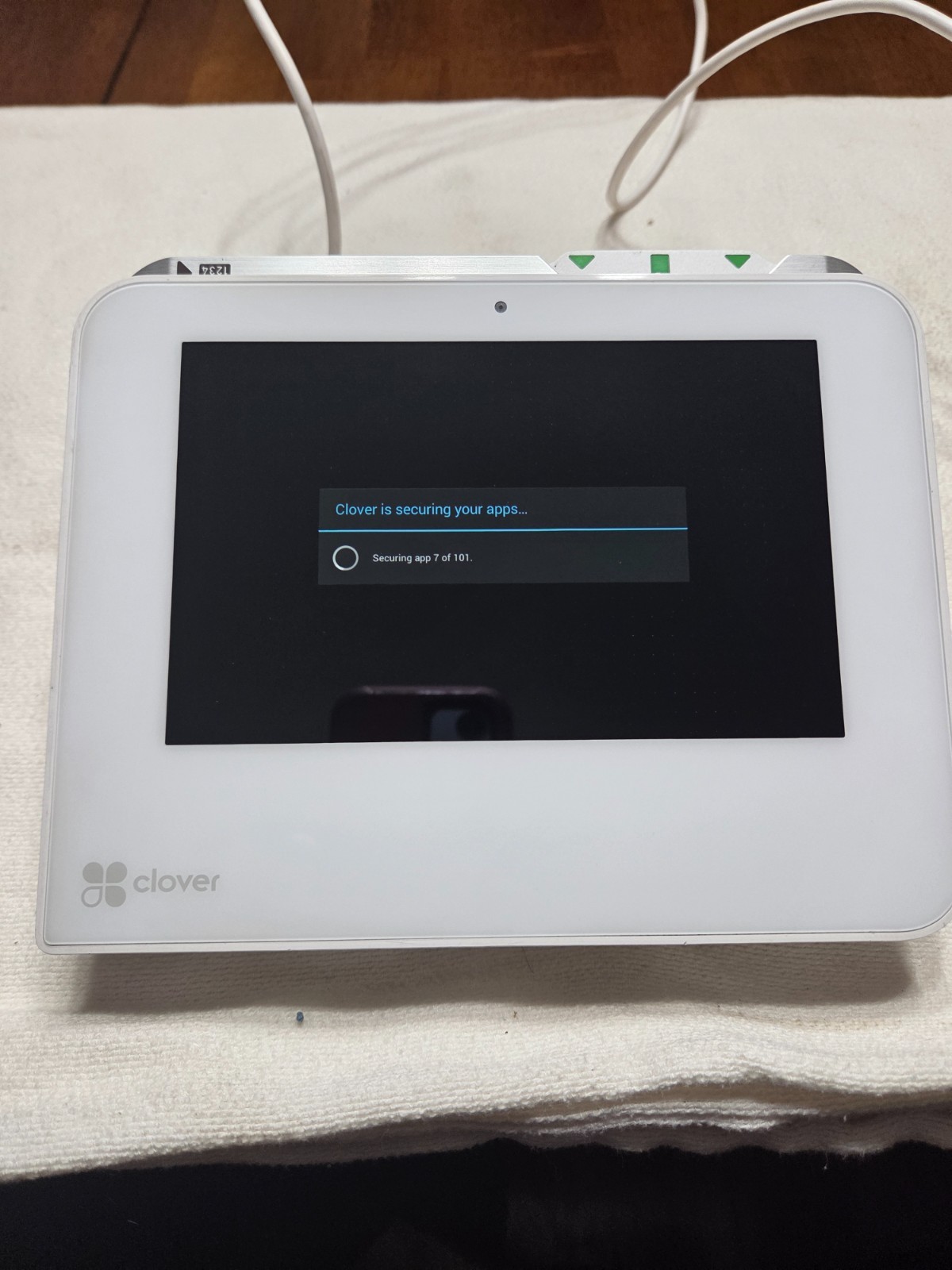 Clover Mini Wi-Fi C300 Card Reader Point of Sale System. 1st Generation.Complete