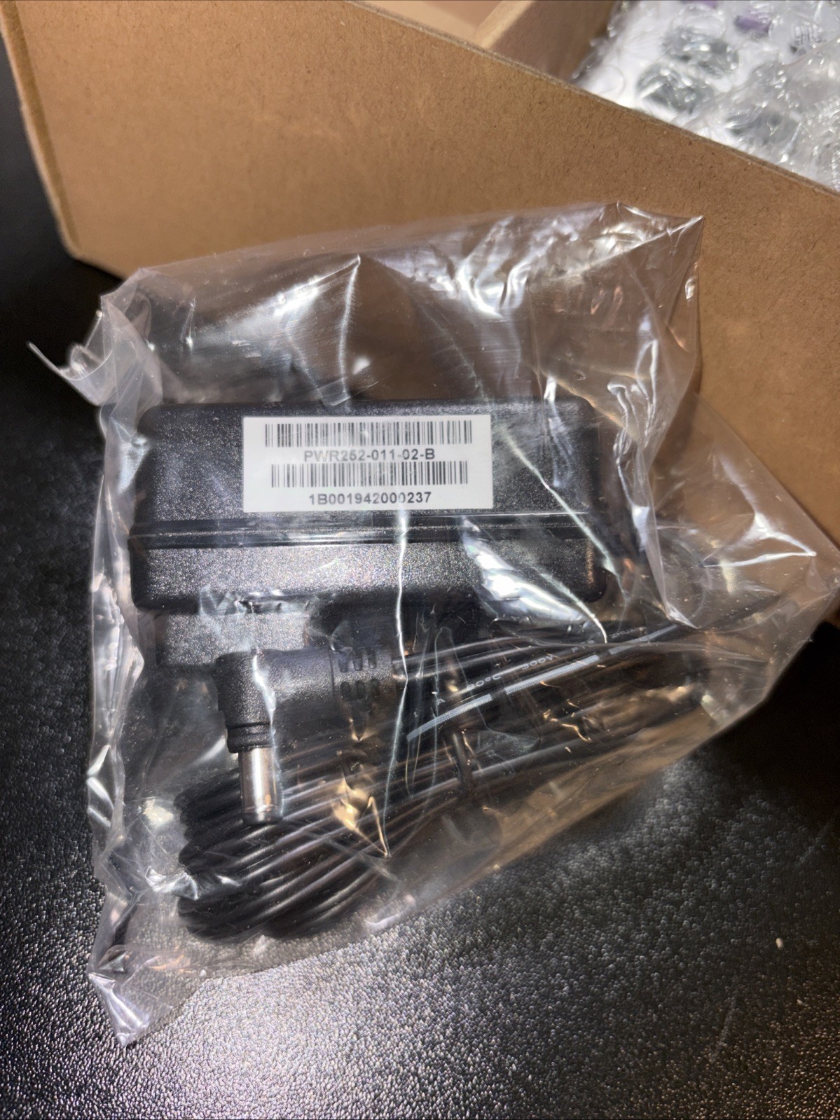 VeriFone VX 520 CTLS M252-653-AD-NAA-3 NEW!