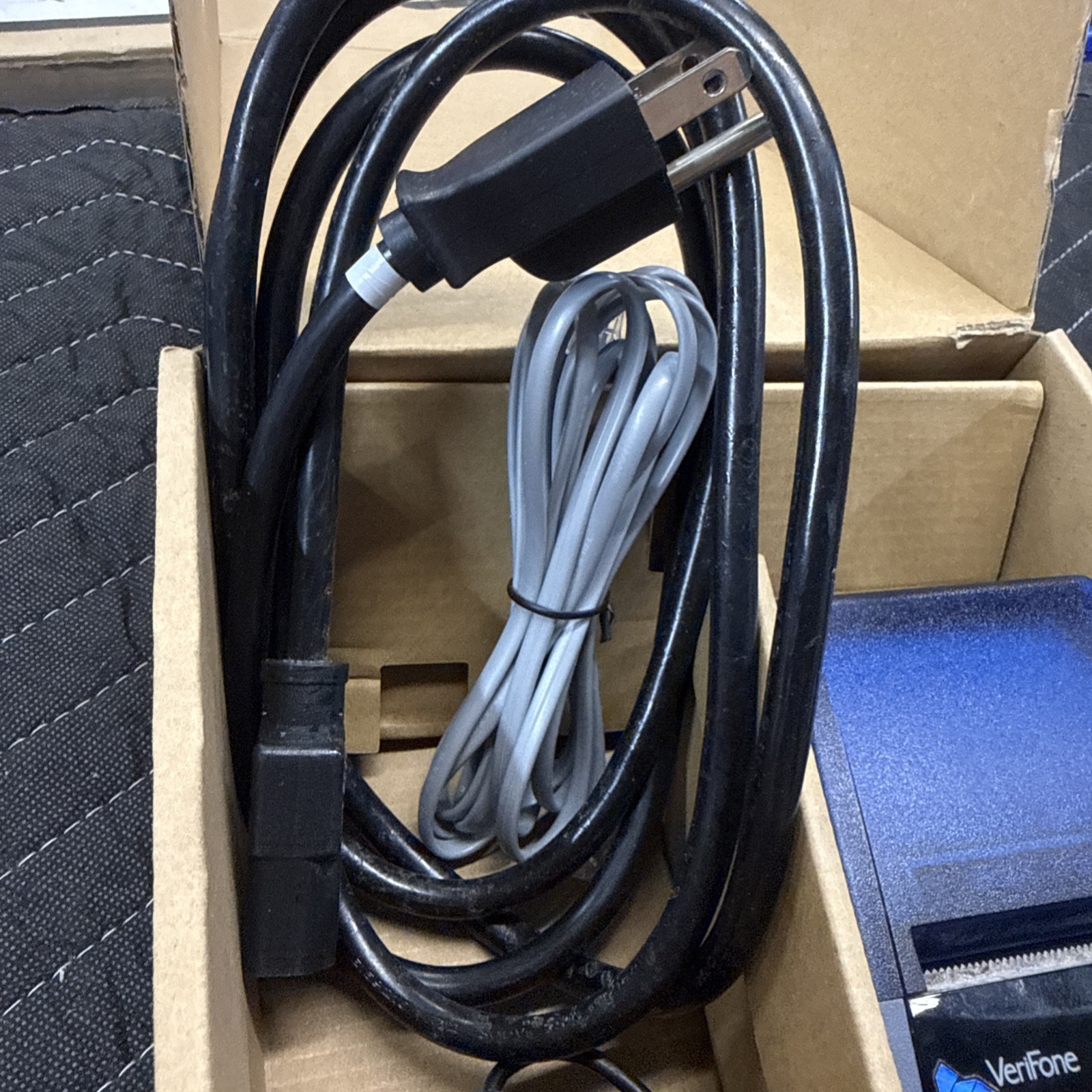 VERIFONE Vx510 CREDIT CARD TERMINAL IN ORIGINAL BOX