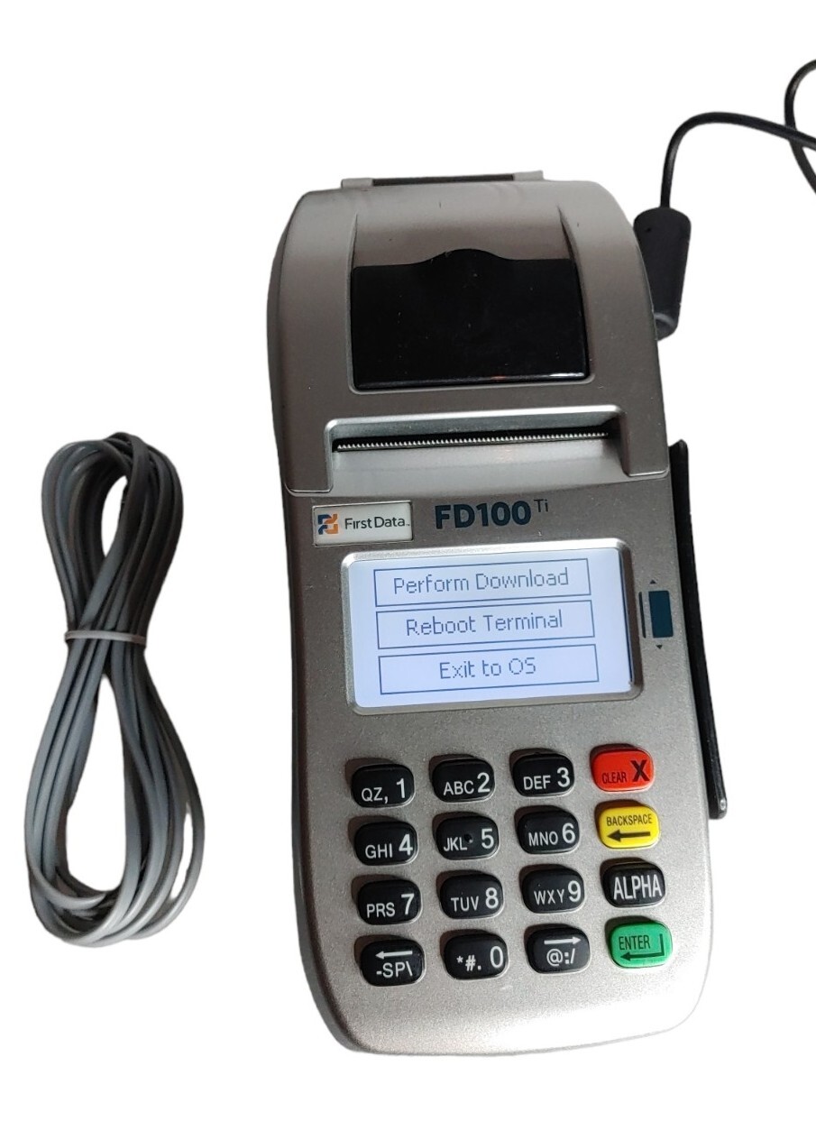 First Data FD100 Point of Sale Credit Card Terminal Swipe Reader. Good condition