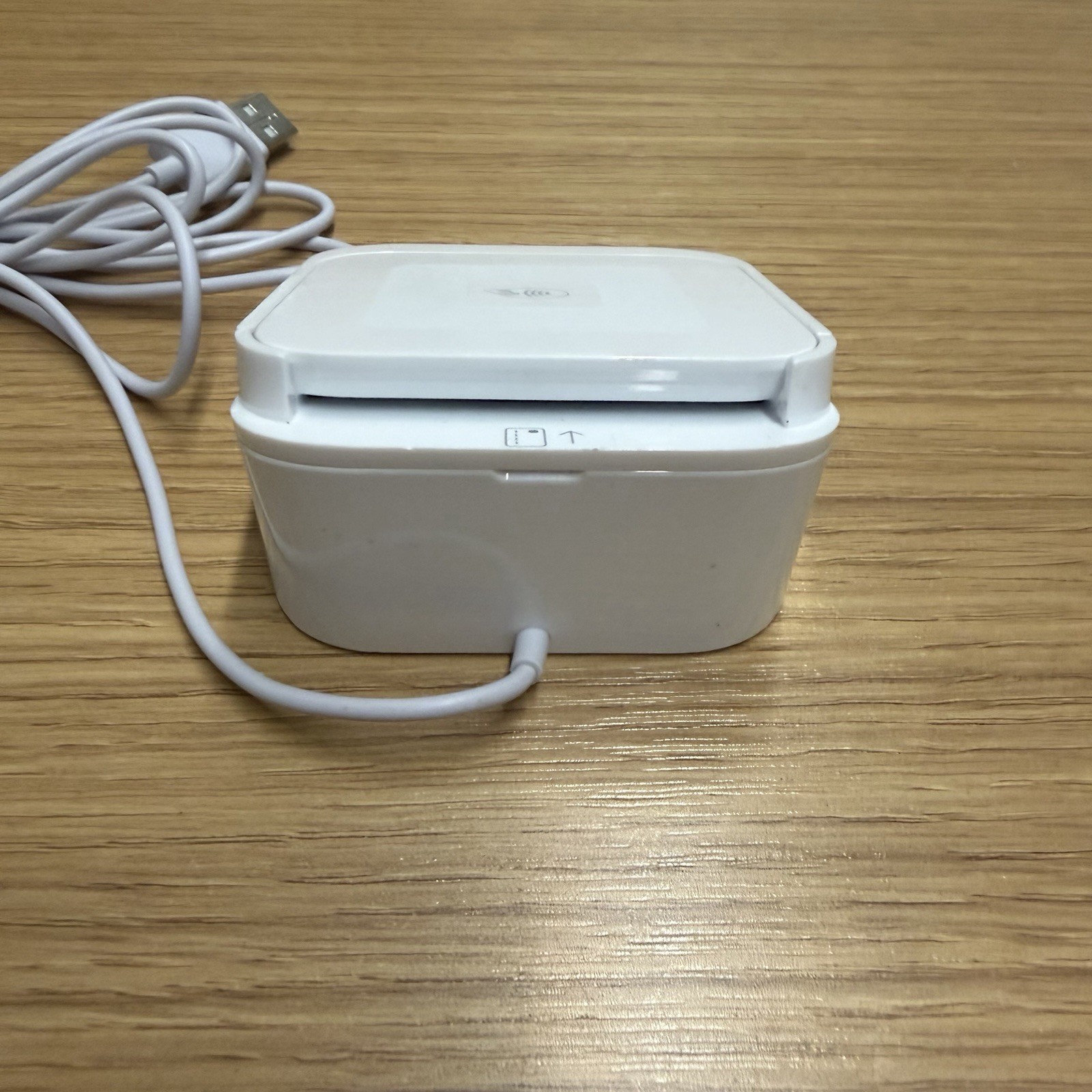 Apple Square Model S8 Contactless Chip Card Reader with S7 Power Dock USB Stand