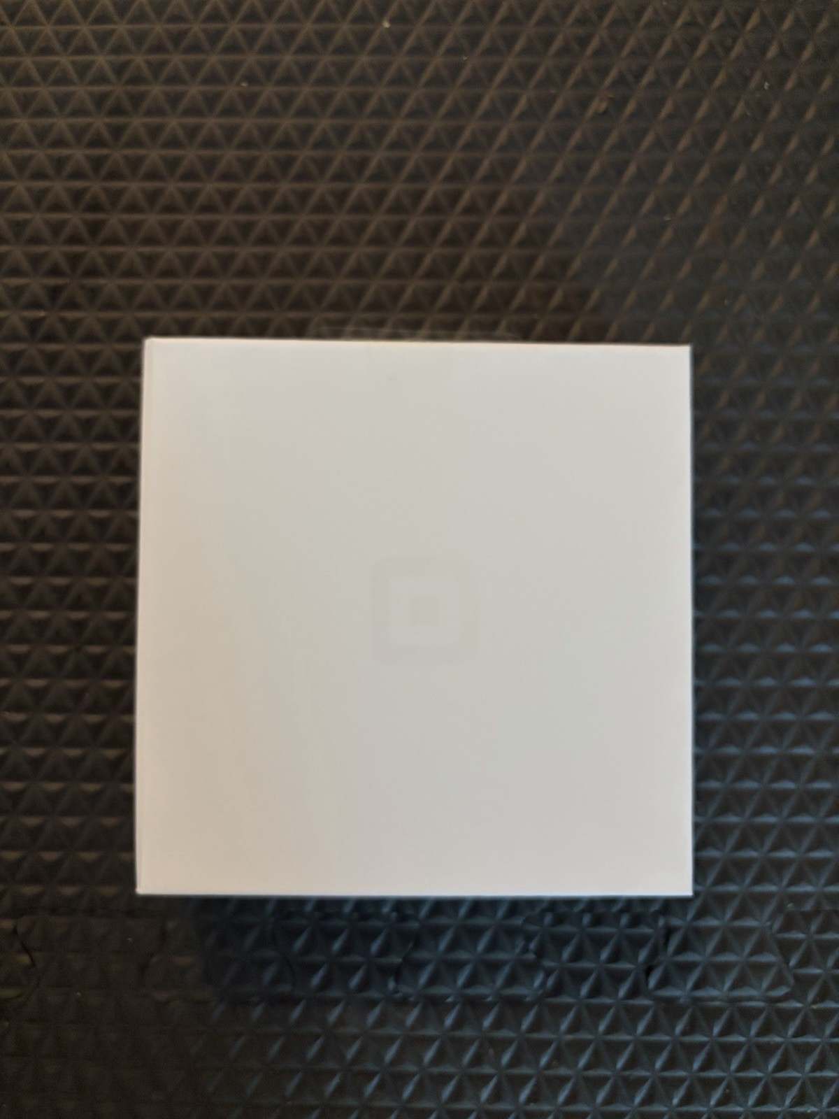 Square Reader for Contactless + Chip Bluetooth Credit Card — iOS, Android