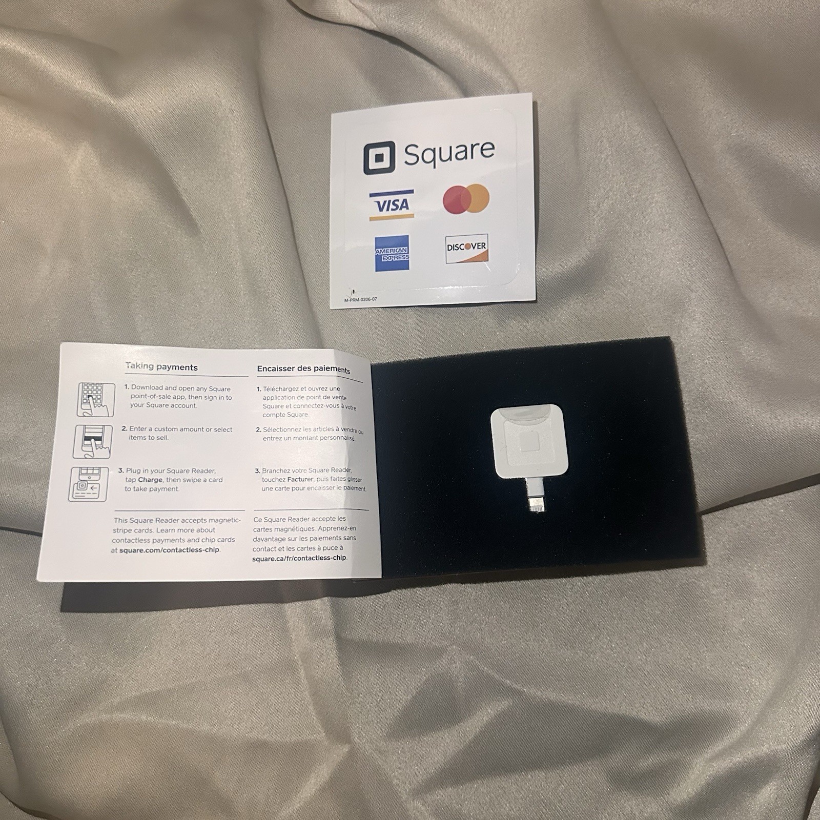 NEW Square Card Tap Reader for Magstripe (Lightning Connector) Apple Devices
