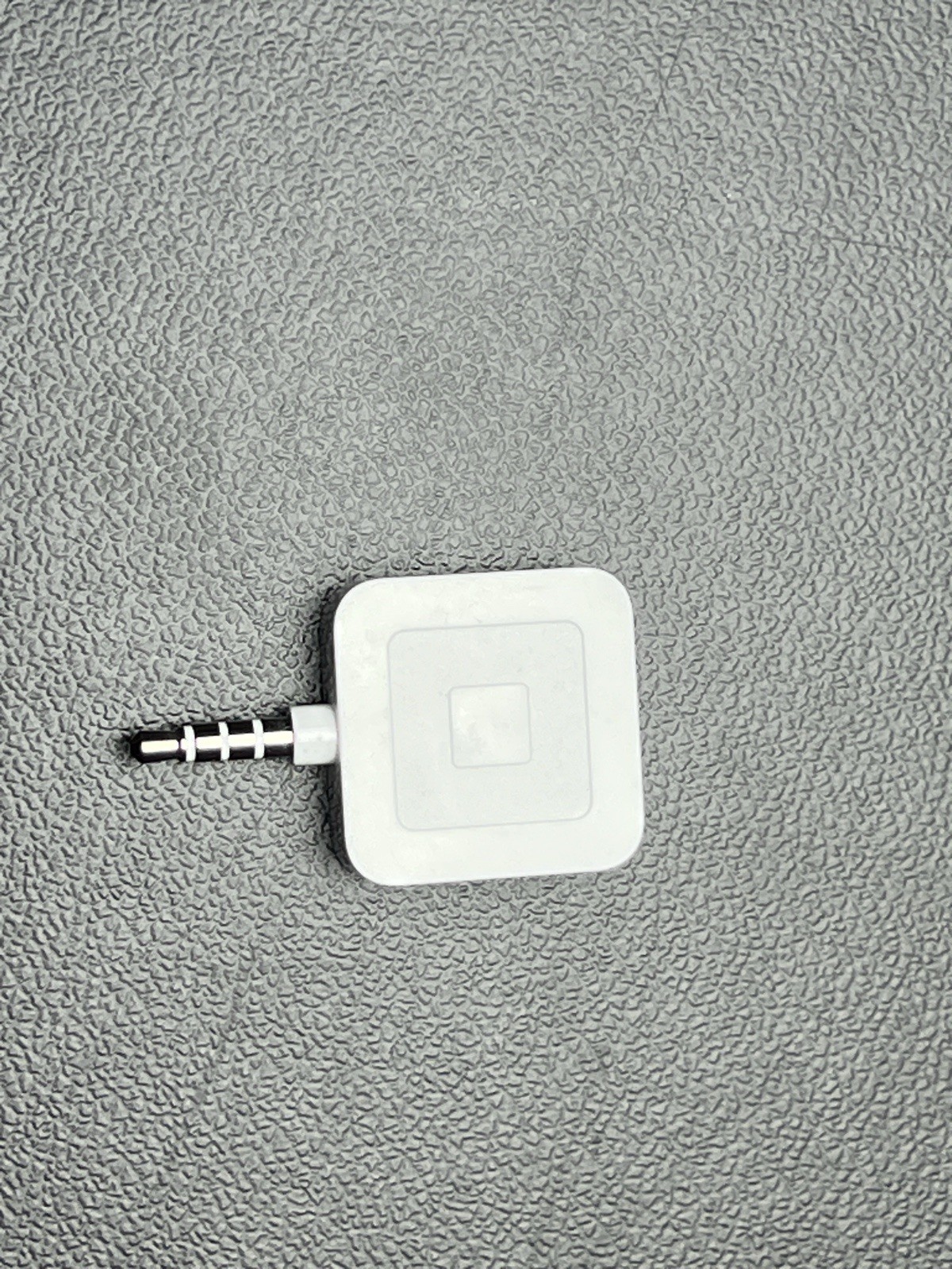 Square Reader Mobile Credit Card Reader for iPhone Android White