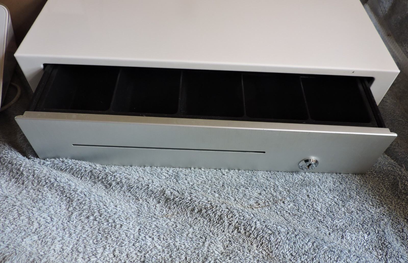 Clover C300 Mini Wi-Fi POS System, Built-In Printer & Card Reader & Cash Drawer