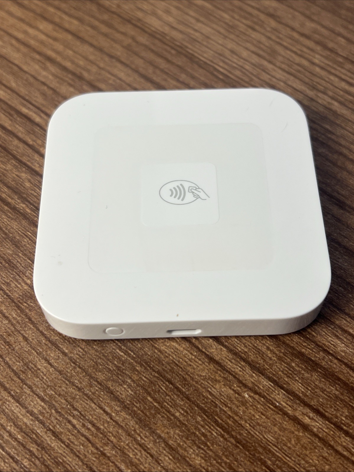 Square A-SKU-0486 Credit Card and Chip Reader + Dock A-SKU-0120-02