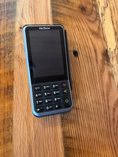 Verifone V400M Payment Machines/ Debit/Credit Card Terminal with Chargers