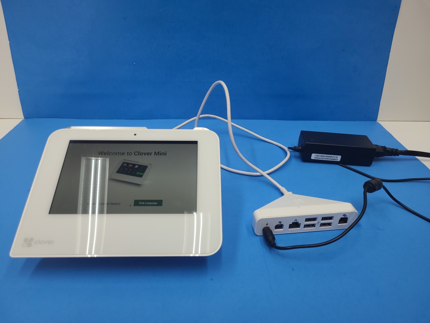 Clover Mini Wi-Fi C300 POS System w/ Triangle Hub and Power Cord