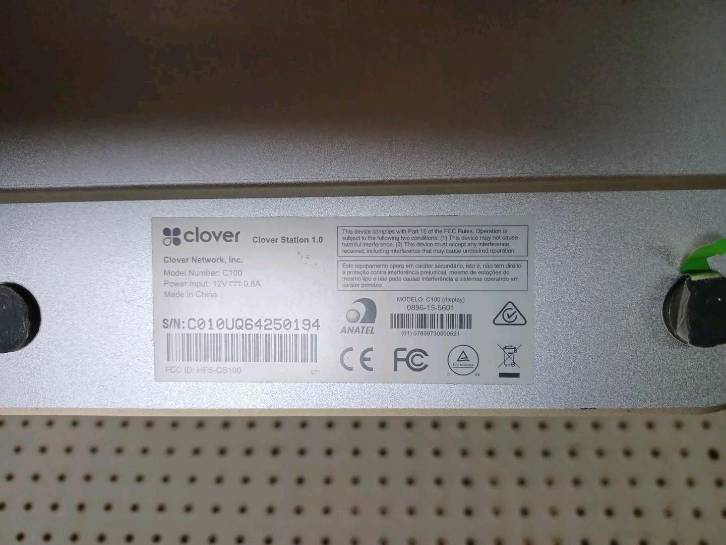 CLOVER C100 13″ Touch Screen POS System and 2x P100 Receipt Printers – UNTESTED