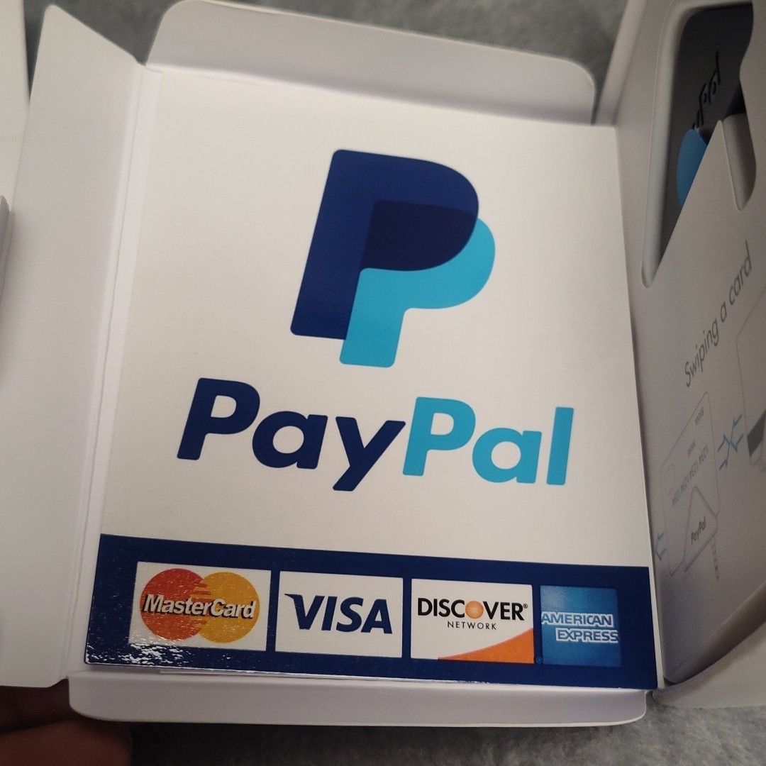 PayPal Mobile Credit Card Reader Swiper For iPhone and Android