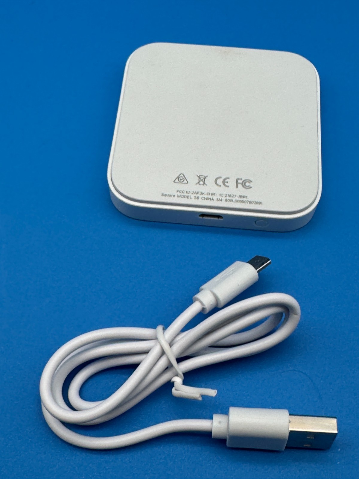 Square Model S8 Contactless Payment Card Reader Bluetooth NFC EMV chip