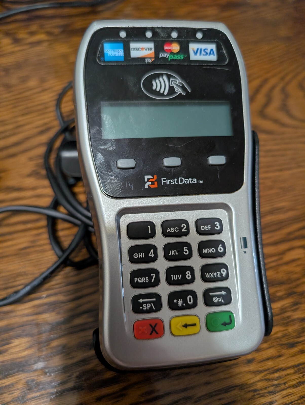 First Data FD130 DUO Credit Card Machine with FD-35 EMV NFC Pin Pad – Untested