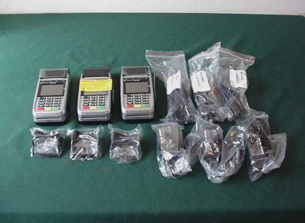 3 NEW First Data FD410 GPRS CREDIT/DEBIT EMV CHIP READER Wireless Terminal