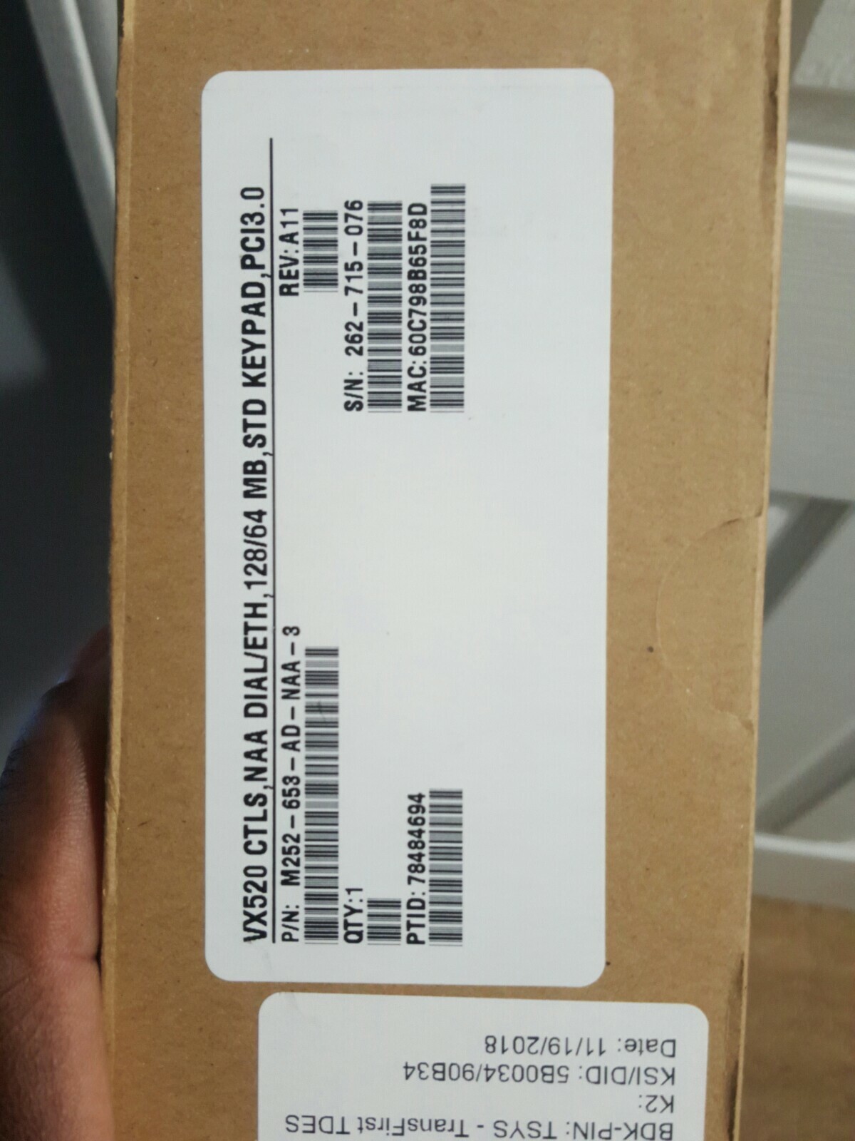 Verifone VX520 CTLS, NAA Dial/Eth, 128/64 MB, STD Keypad, PC13.0