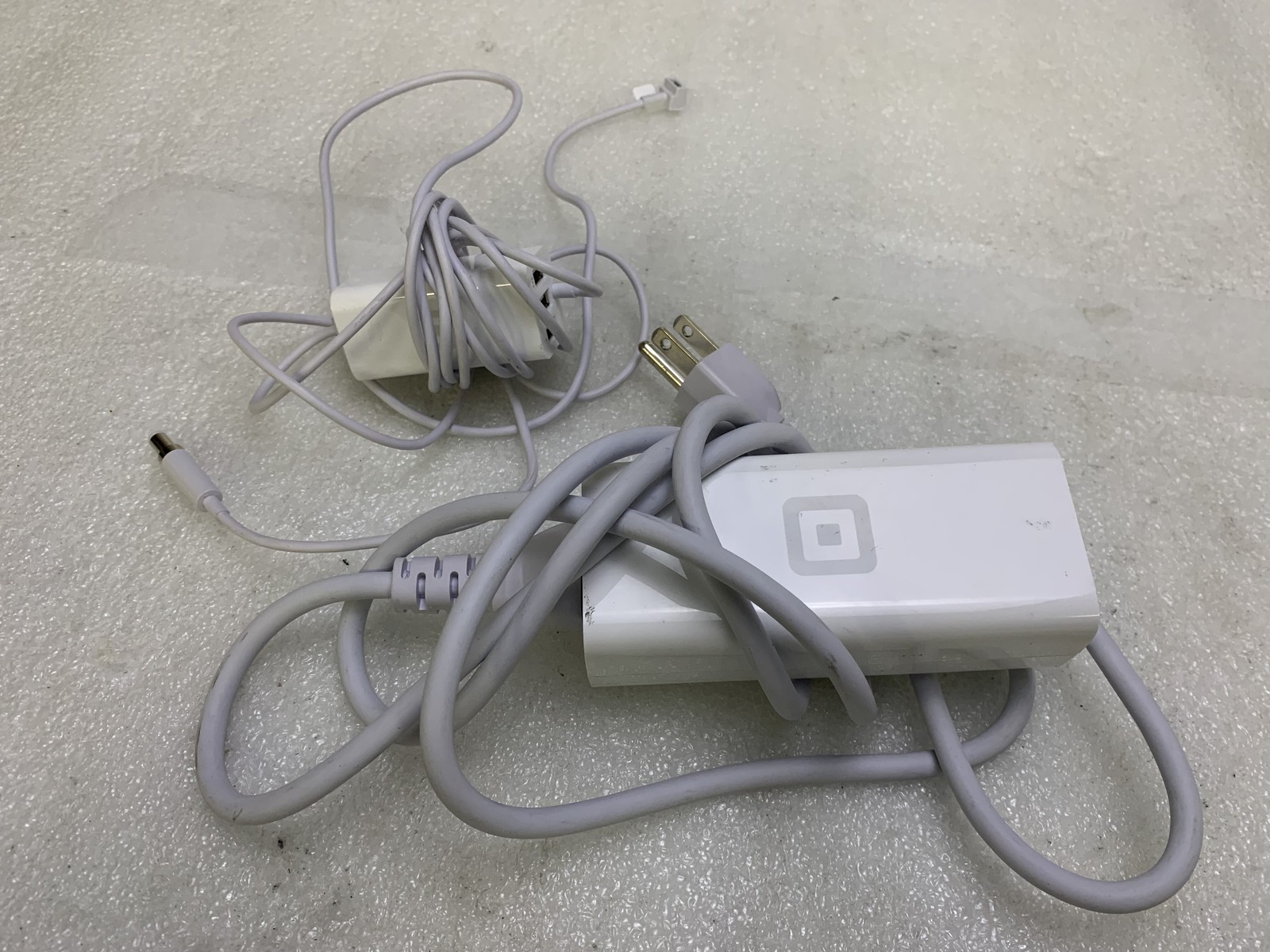 Square S089 Dock WORKS POS Stand for 9.7″ iPad Power Cable USB Hub Card Reader