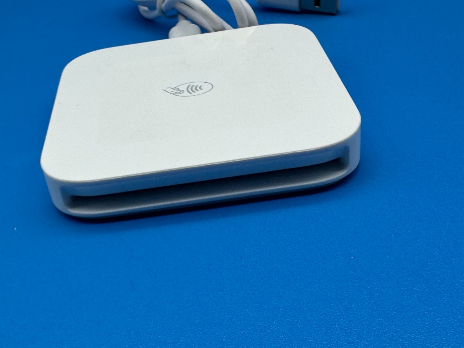 Square Model S8 Contactless Payment Card Reader Bluetooth NFC EMV chip