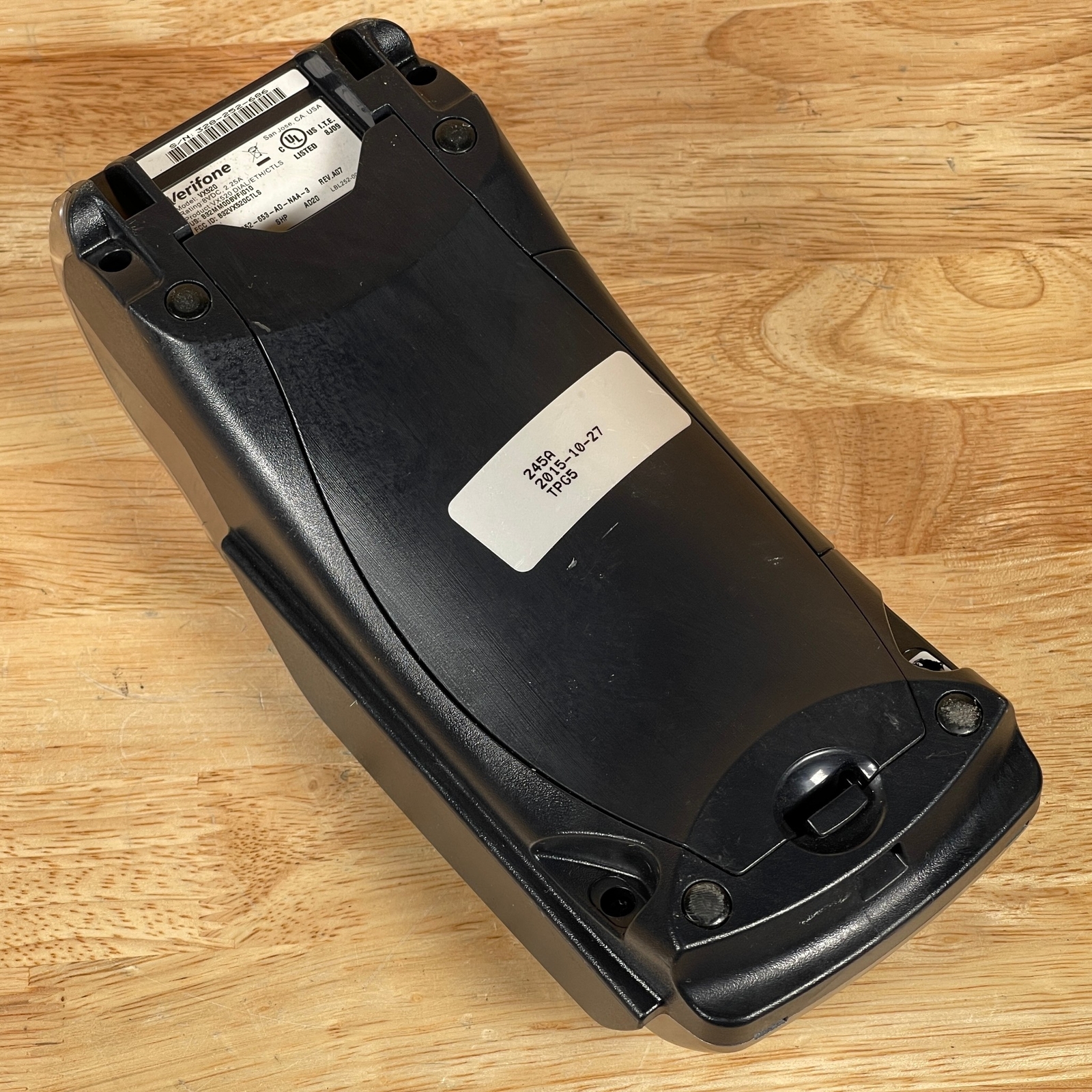 VeriFone VX520 Silver/Black Digital DC EMV Debit/ Credit Card Terminal Machine