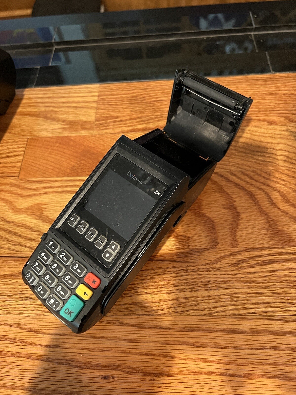 DEJAVOO Z8 VEGA3000 Credit Card Terminal CL Type D HW-v1.2 — No Cord