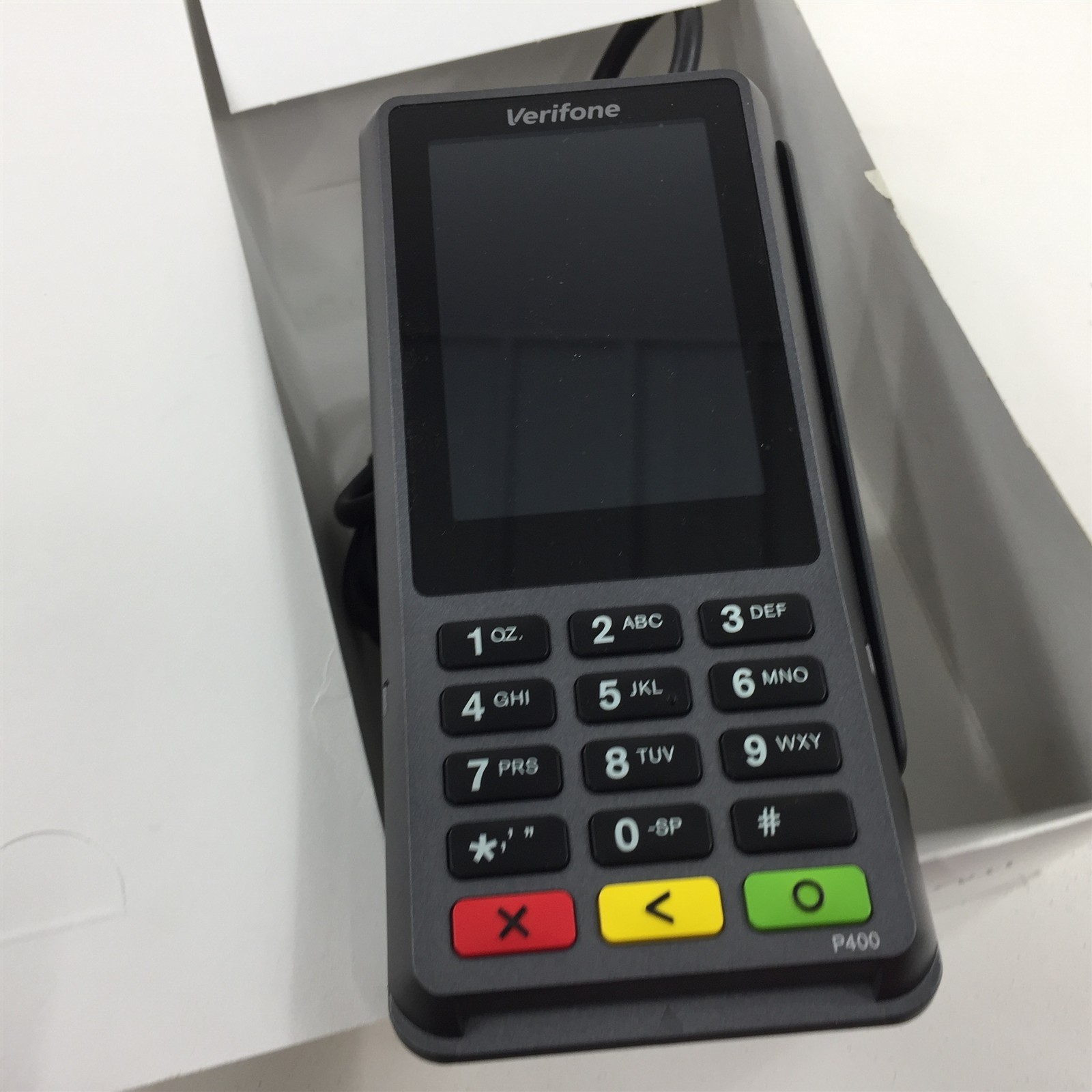 Verifone P400 Plus NAA Touch WIFI/BT 512MB+512MB STD Keypad M435-003-04-NAA-5 Wh