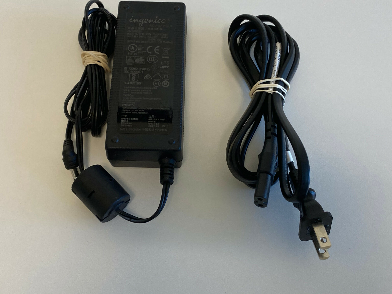 PP15: Ingenico ICT 220 ICT220 Credit Card Terminal with Power Supply and Cable