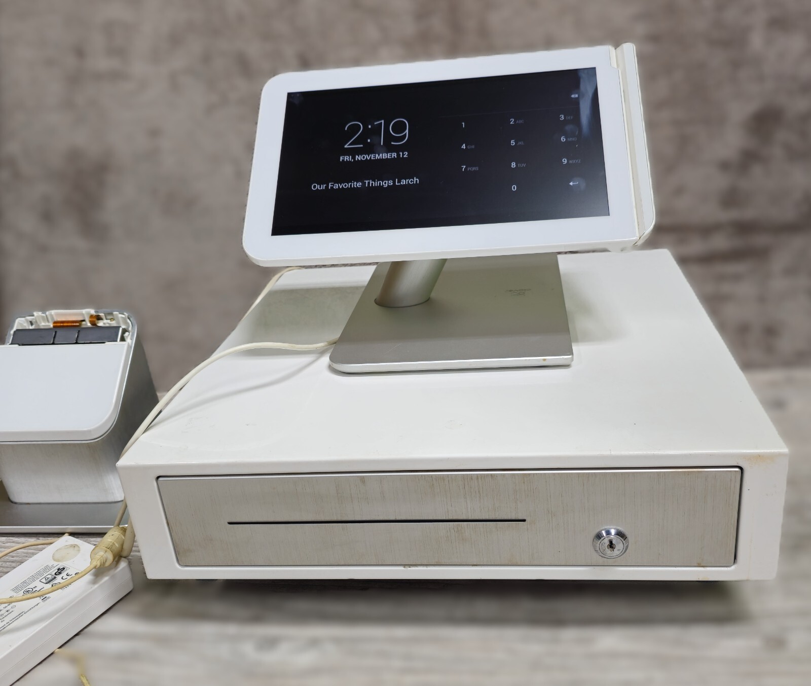 Clover System POS 1.0 w/C100 Touchscreen + P100 Printer + D100 Cash Drawer