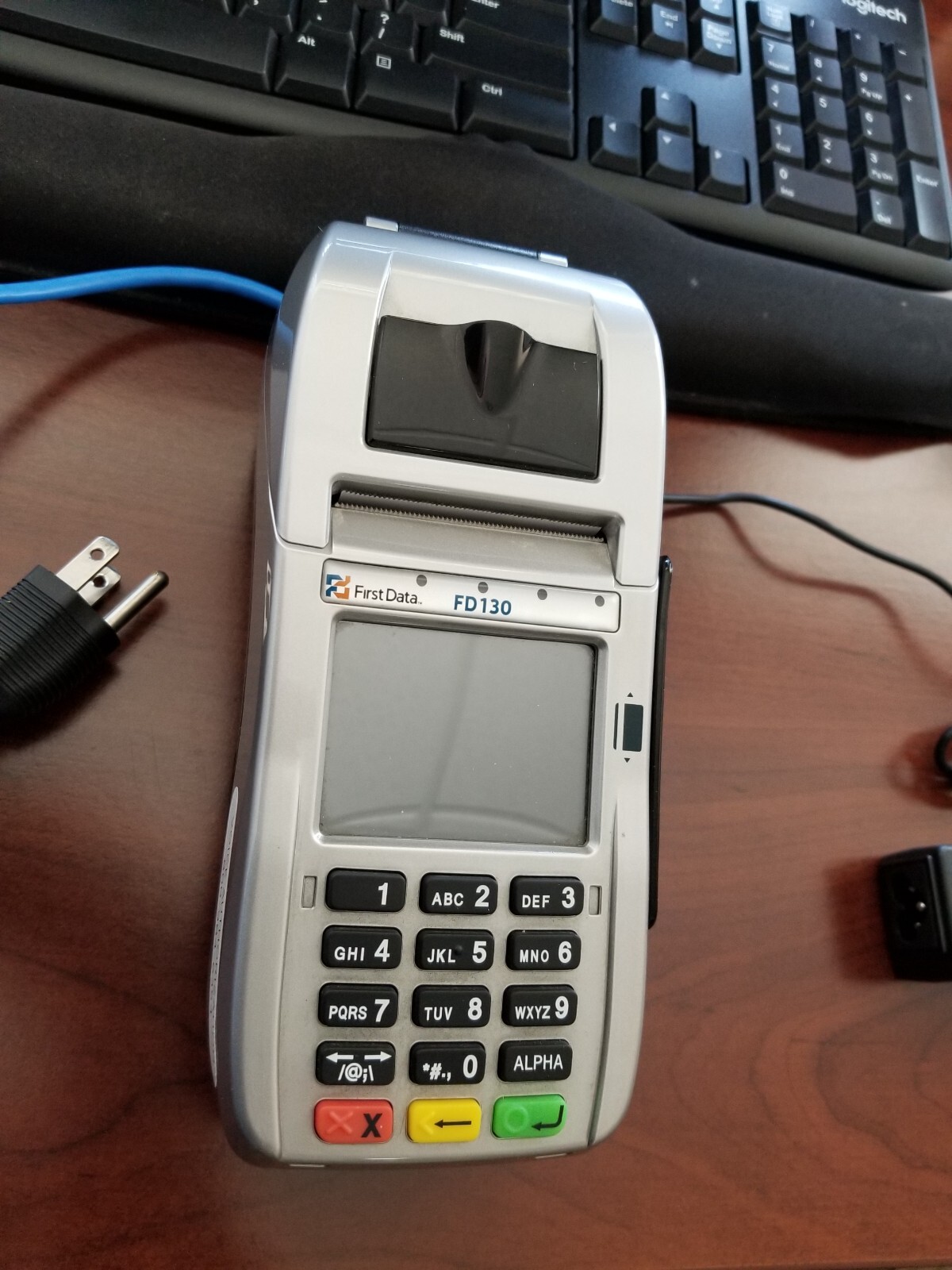 First Data FD130 Credit Card Terminal with Cables and Adapter