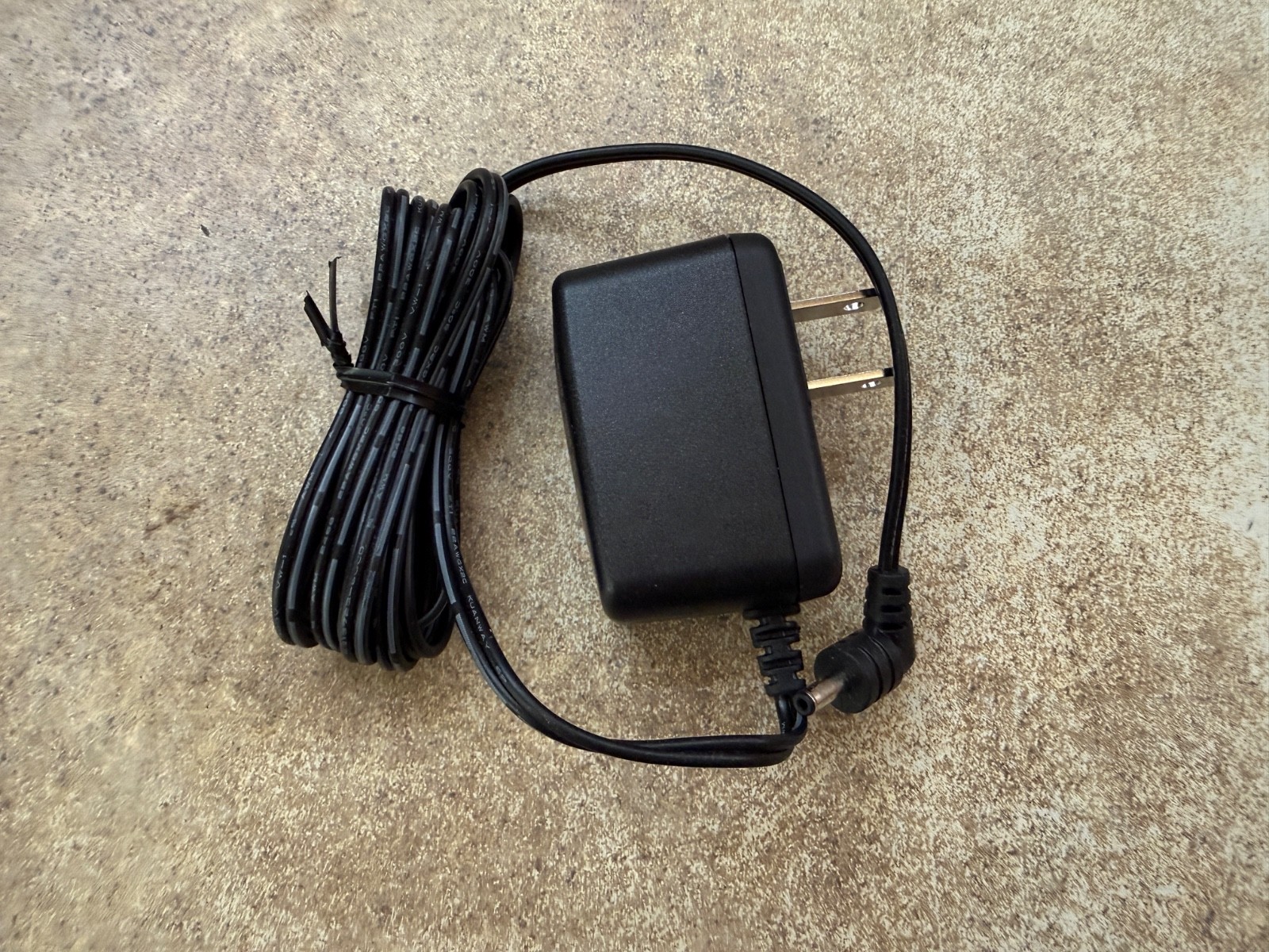 Ingenico PWN30110969A Base Charger for Move 3500 w/ AC Adapter