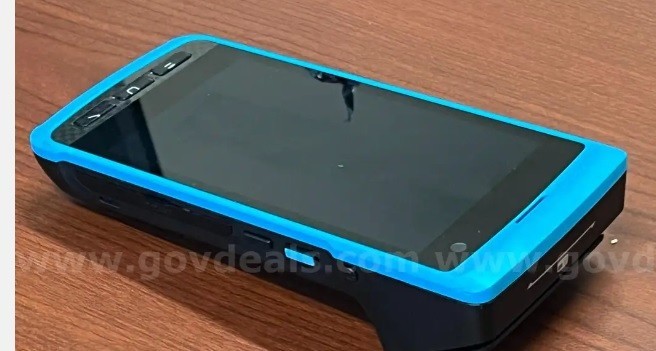 NEW WISEASY MINI2 Handheld Cloud Terminal INCLUDES BATTERY , CHARGER , AND CASE.