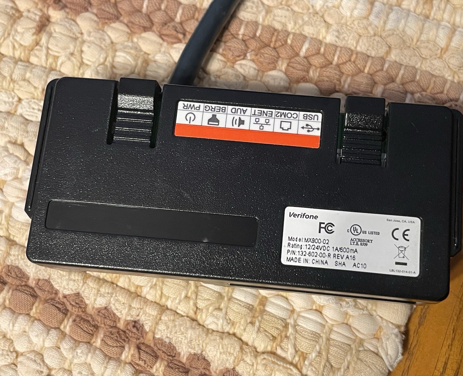 Verifone 24173-02-R MultiportEthernet Switch, Ac Adapter, Add’l Cables, Mx900-02