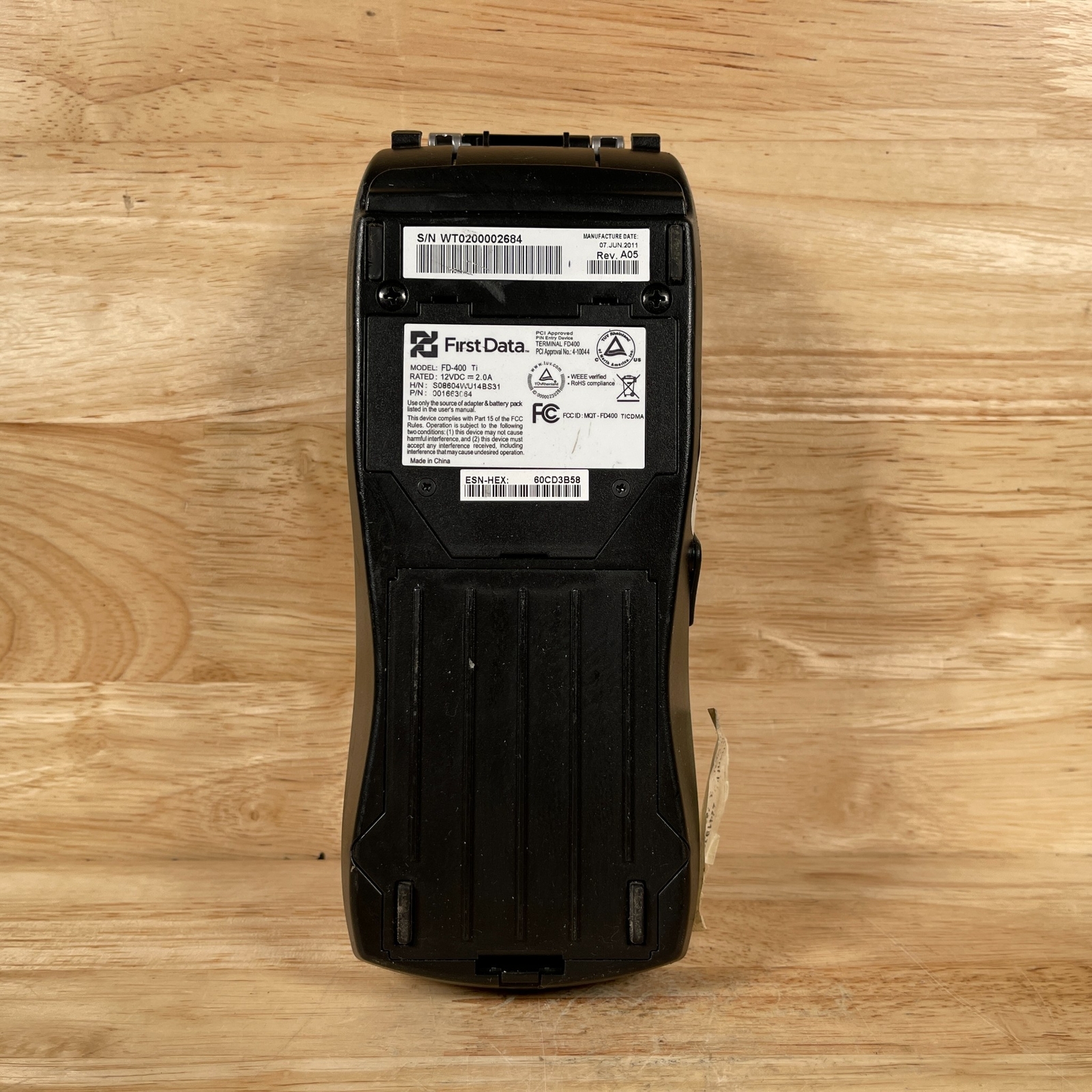 First Data FD400Ti Wireless Touchscreen Display Credit Card Reader – For Parts