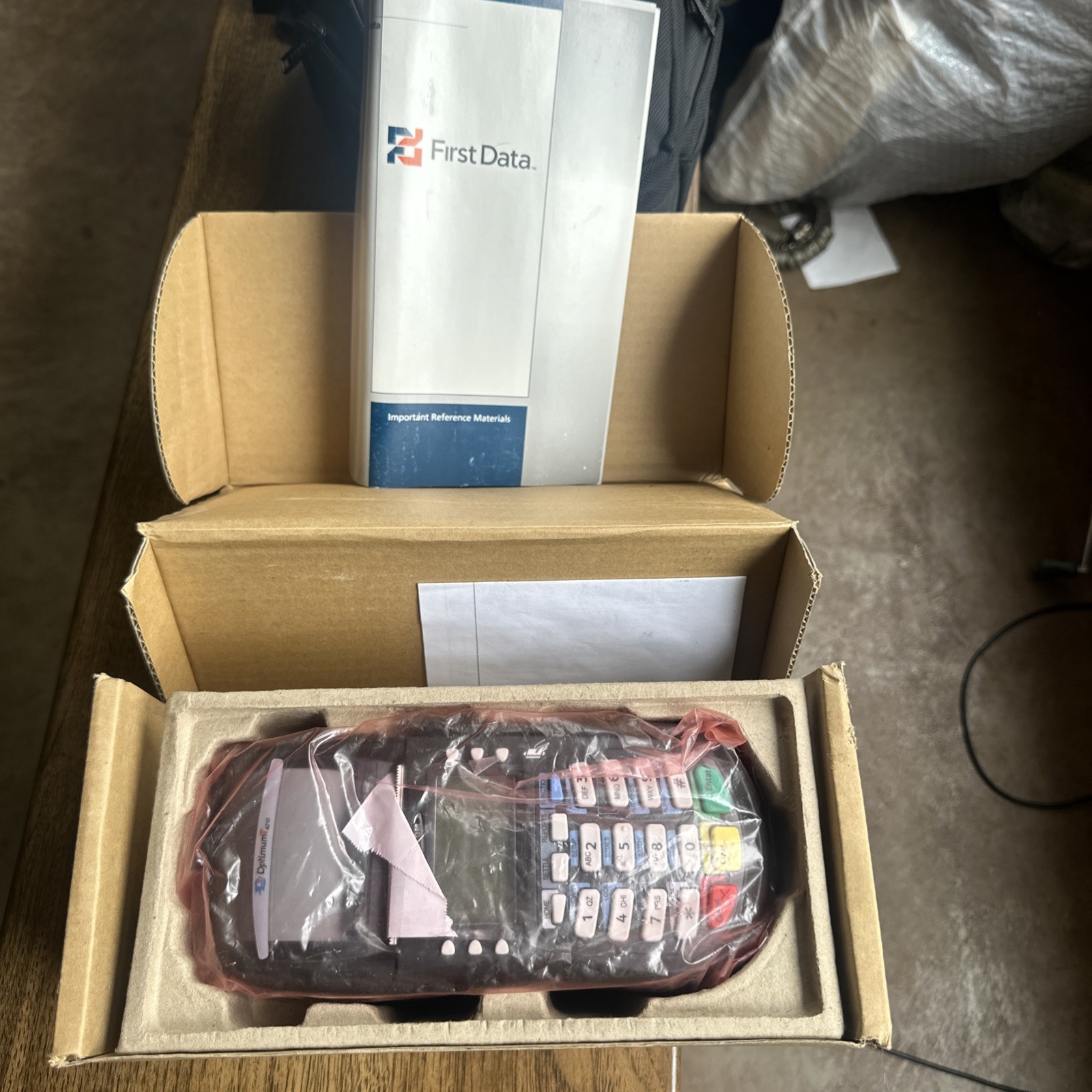 Hypercom Optimum T4210 Credit Card POS Terminal Reader