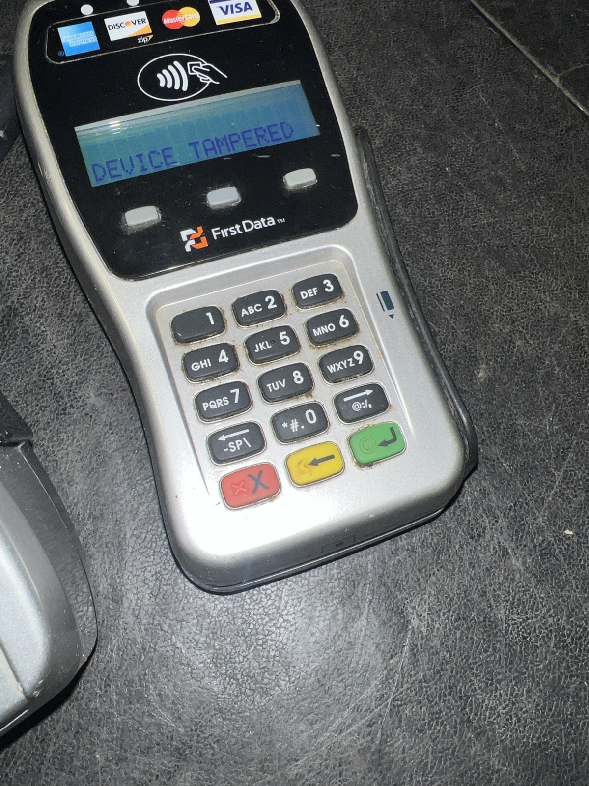 First Data FD130 Duo and FD-35 PIN Pad Credit Debit Card POS Terminal FD130Duo
