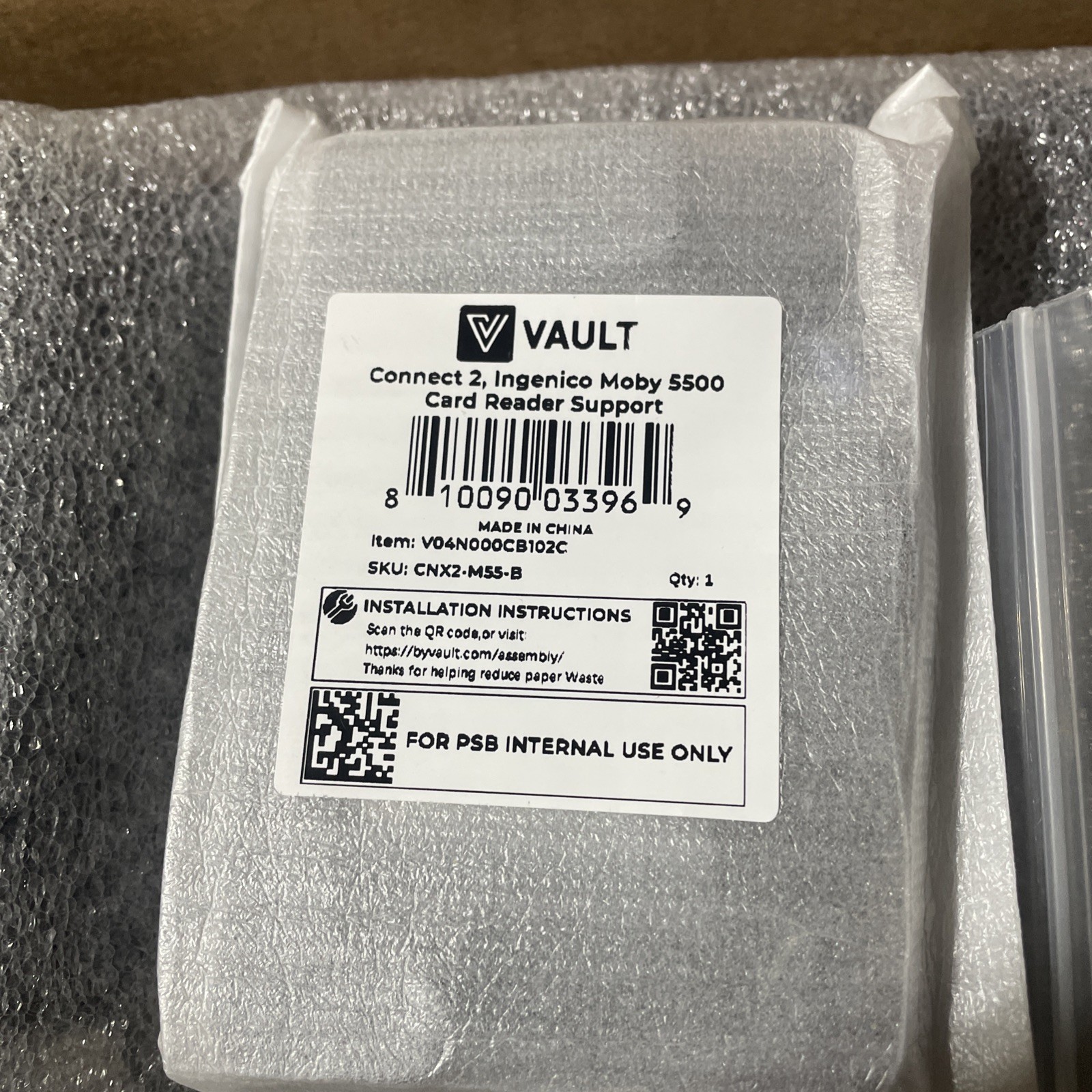 VAULT Connect2 MINI for iPad 6th Gen, Ingenico Moby/5500 Adapter Black (H3)