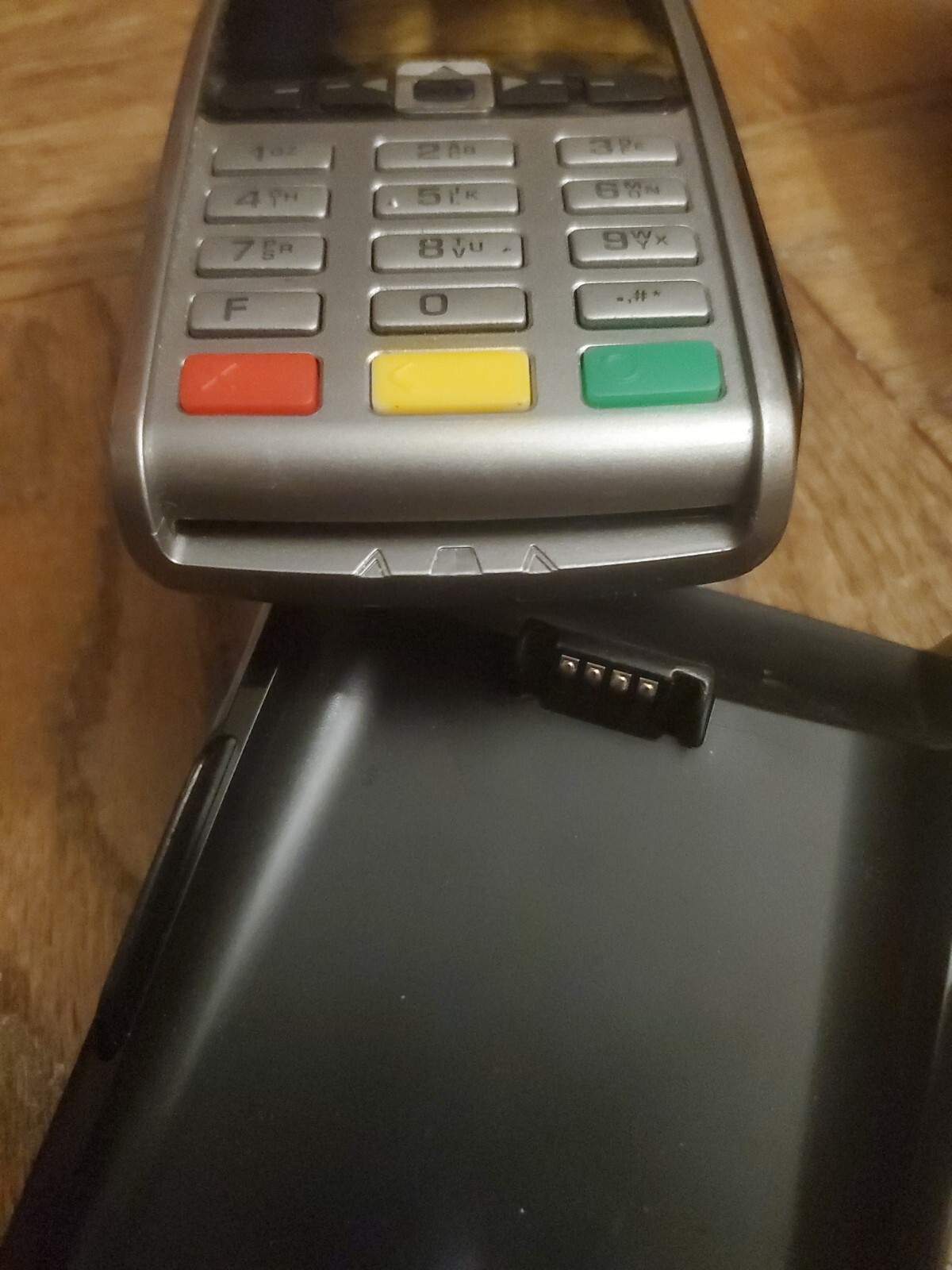 Ingenico iWL250 LCD Display Wireless Credit Card Reader Payment Terminal Machine